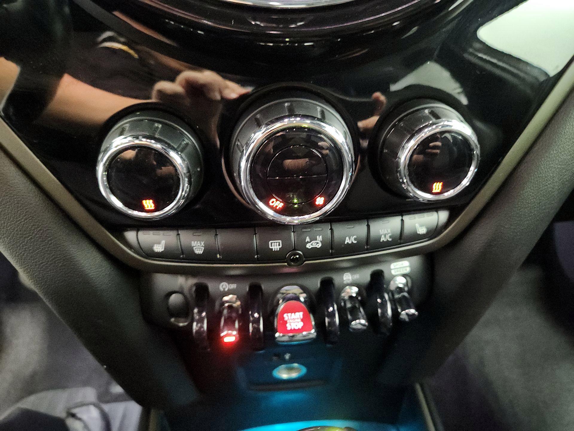 Thumbnail: 2019 MINI Cooper Countryman - 17