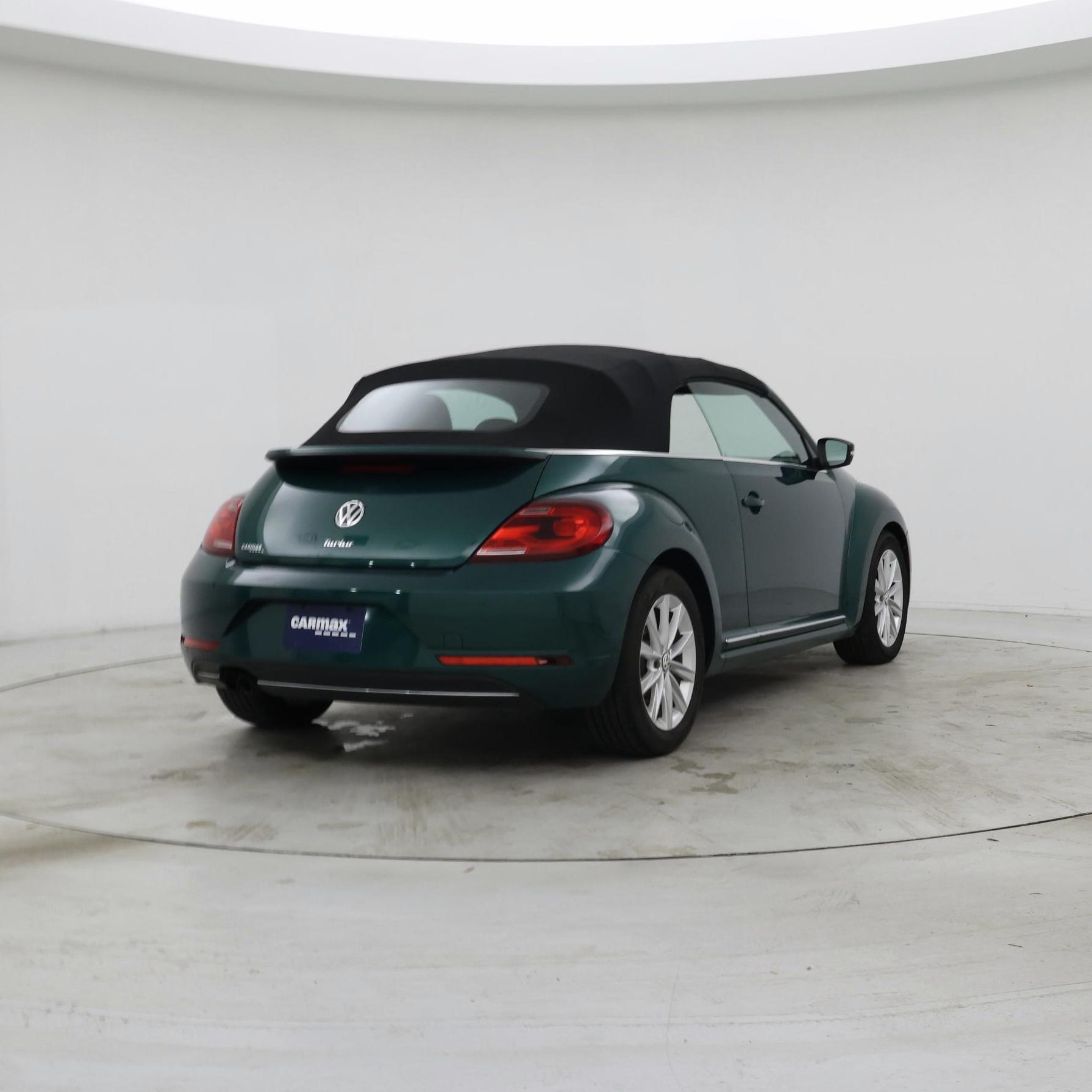 Thumbnail: 2018 Volkswagen Beetle - 8