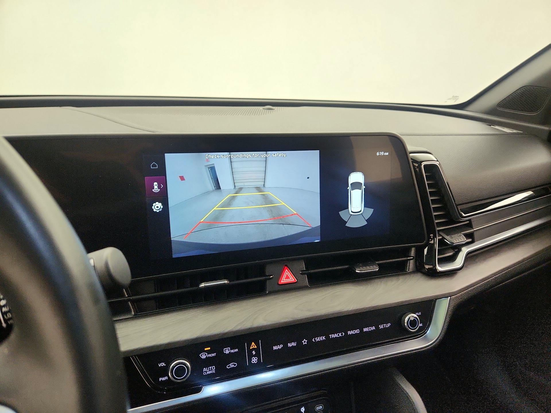 Thumbnail: 2023 Kia Sportage - 15