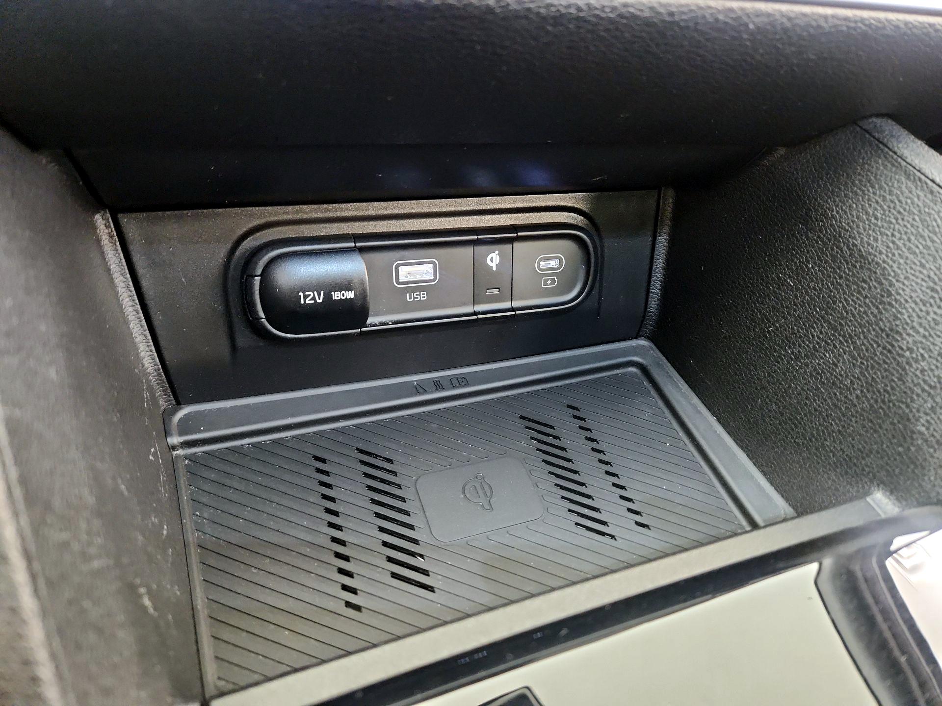 Thumbnail: 2023 Kia Sportage - 19