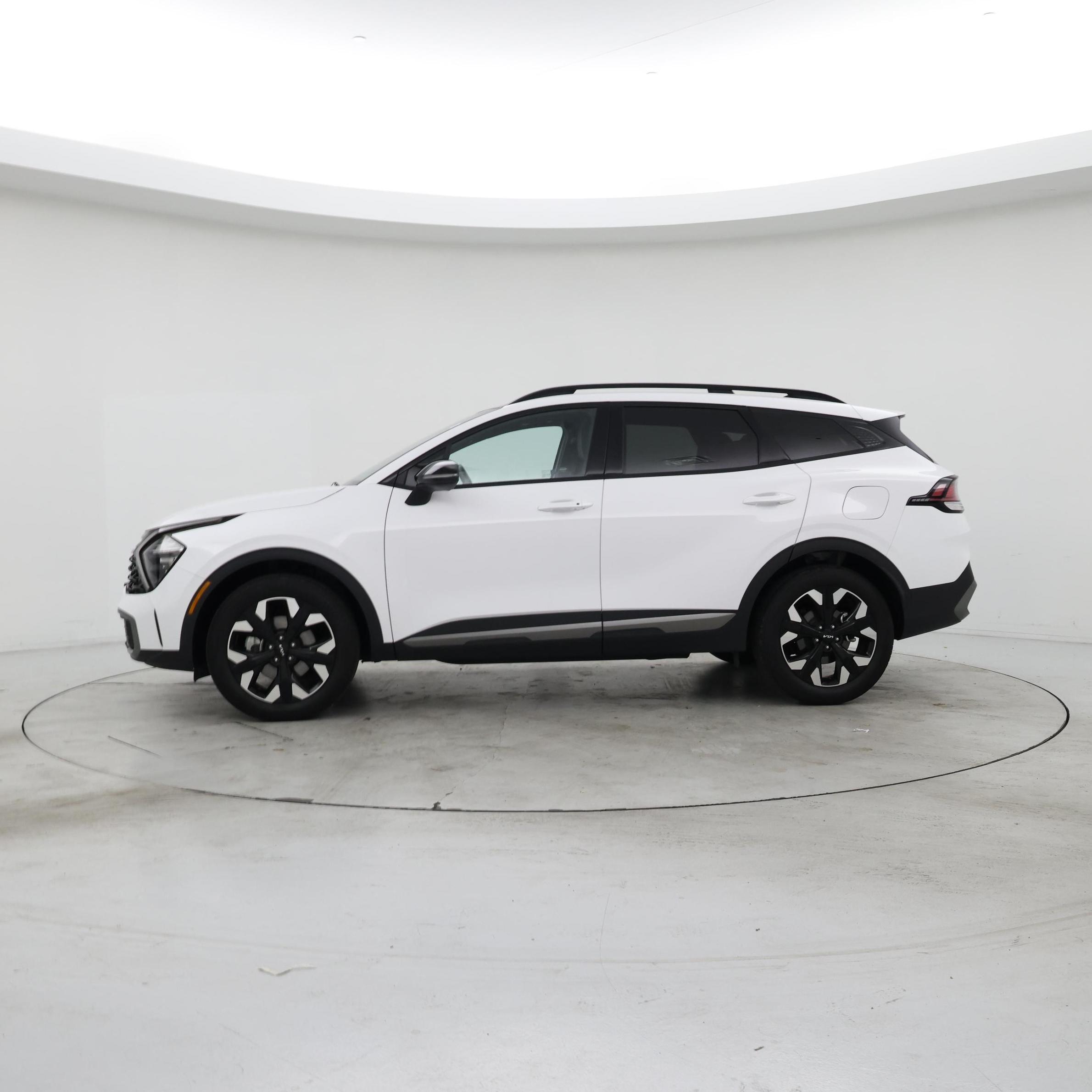 Thumbnail: 2023 Kia Sportage - 3