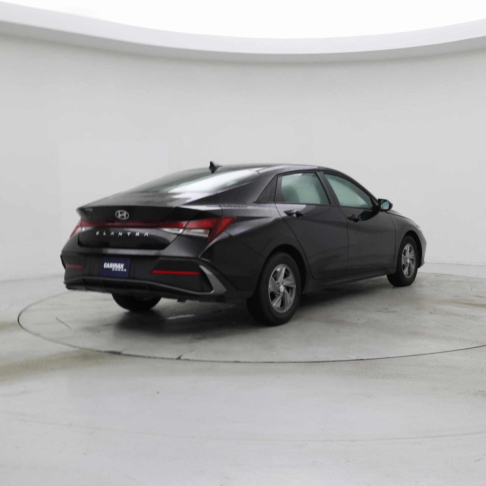 Thumbnail: 2025 Hyundai Elantra - 8