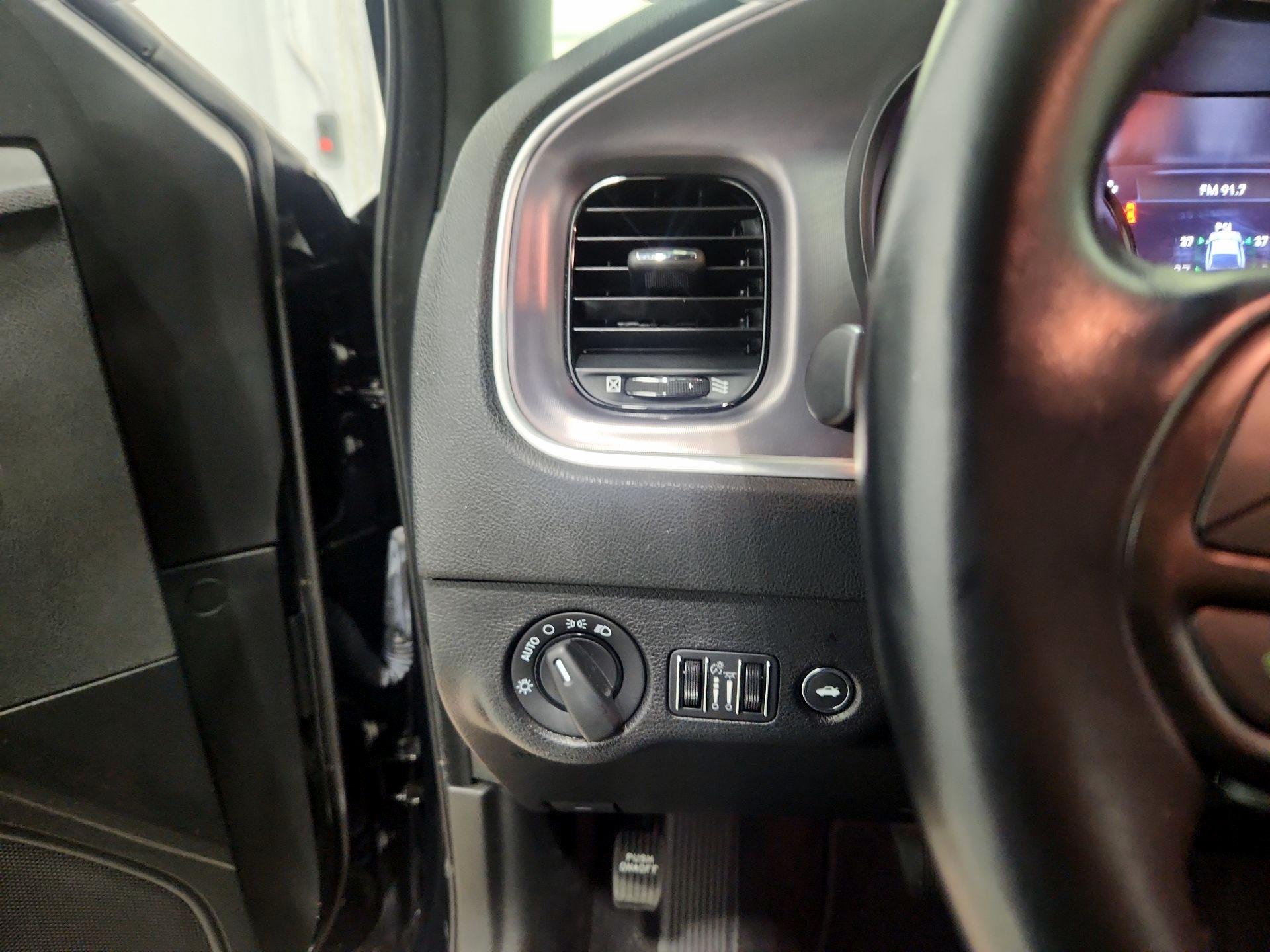 Thumbnail: 2021 Dodge Charger - 13