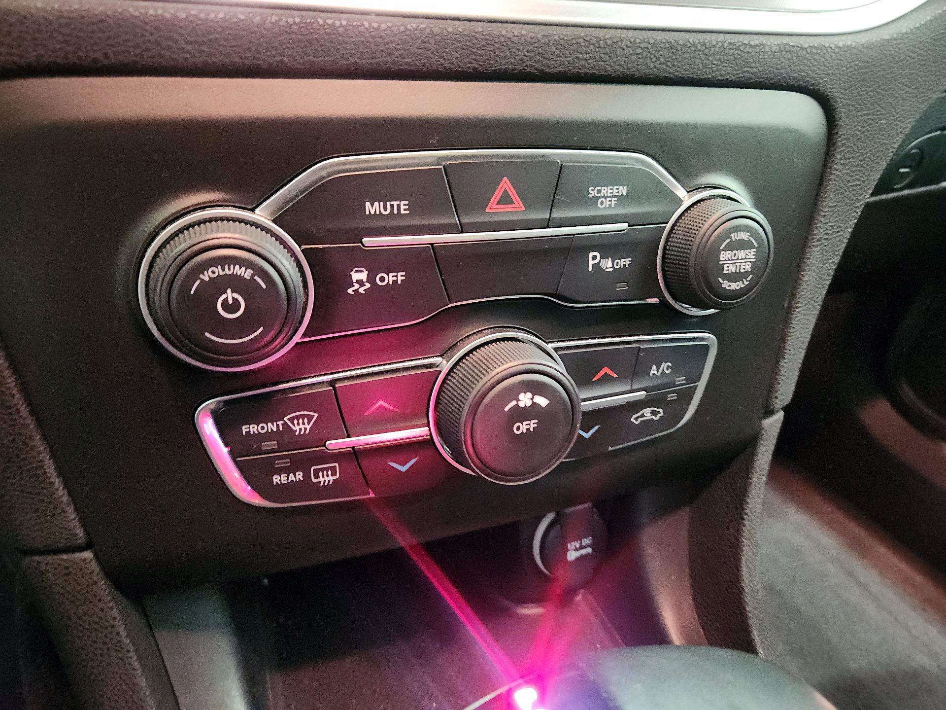 Thumbnail: 2021 Dodge Charger - 16