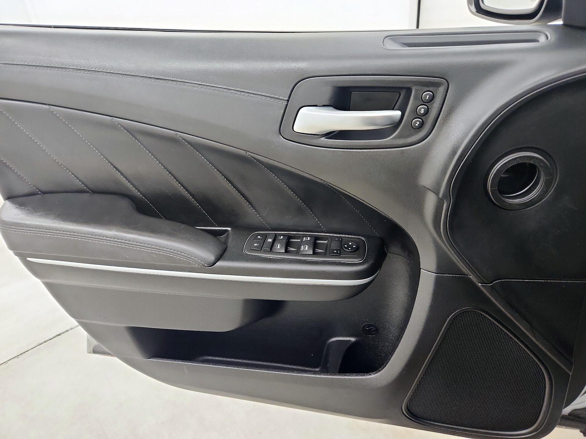 Thumbnail: 2022 Dodge Charger - 12