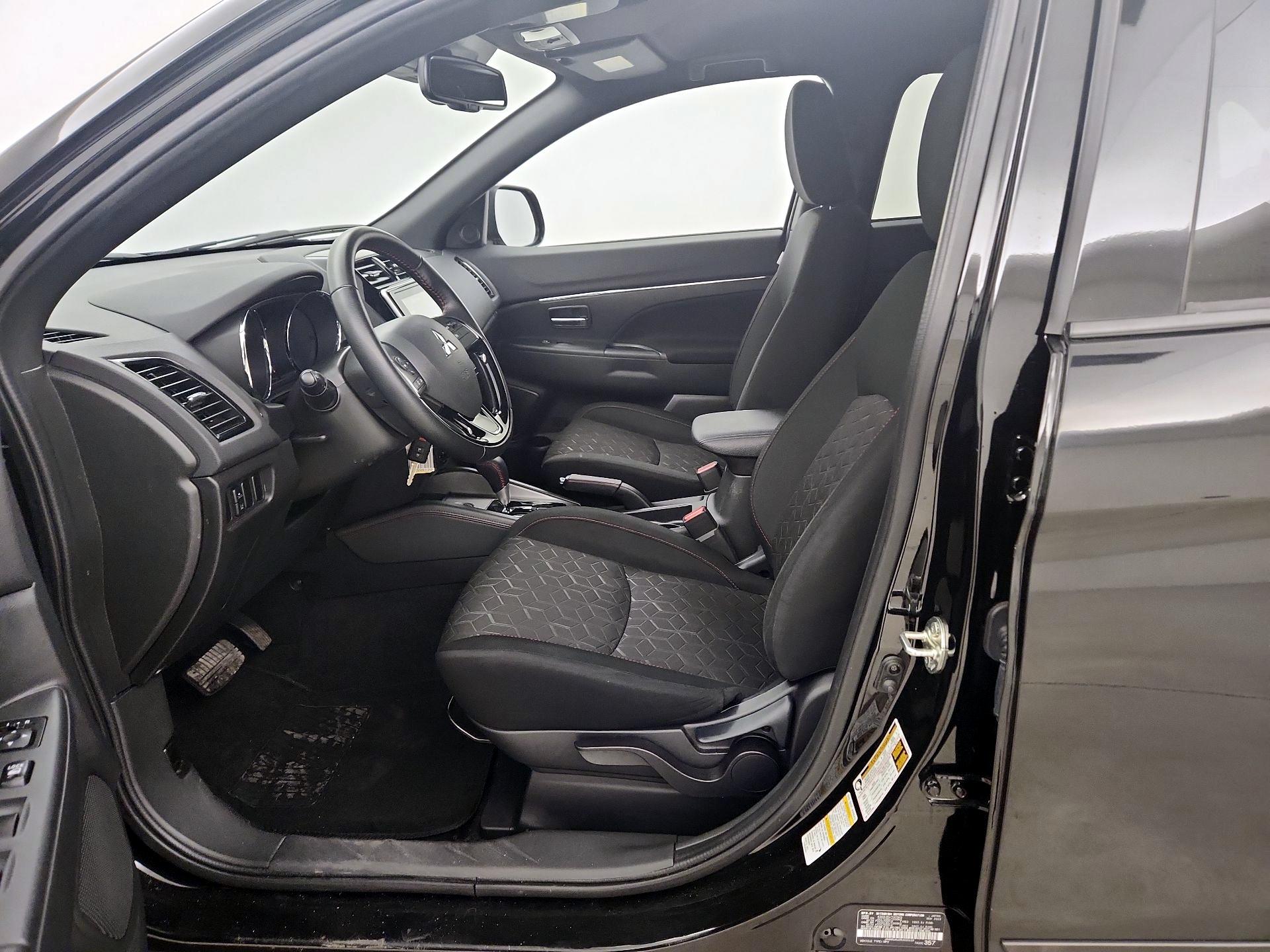 Thumbnail: 2024 Mitsubishi Outlander Sport - 11