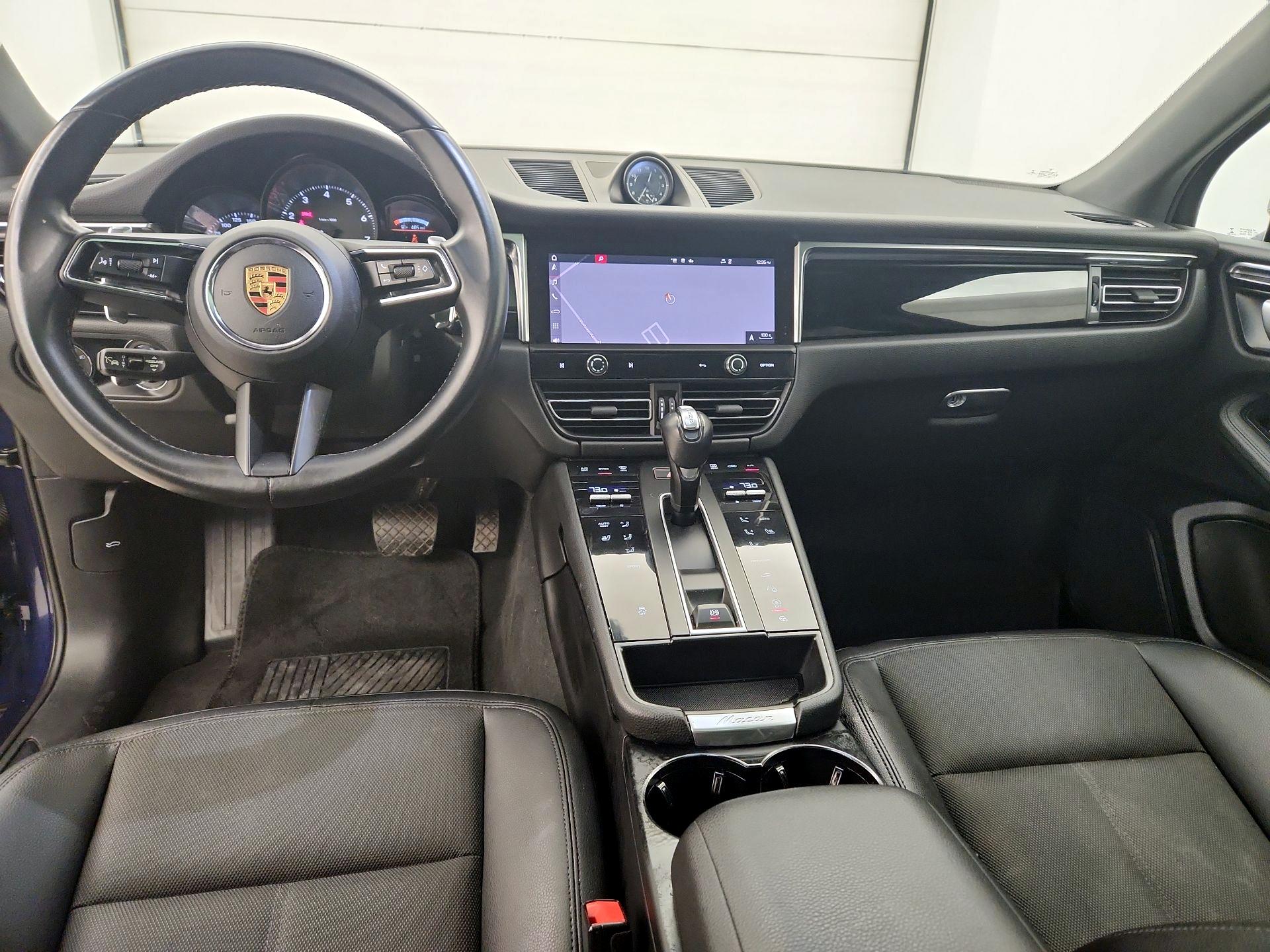 Thumbnail: 2023 Porsche Macan - 9