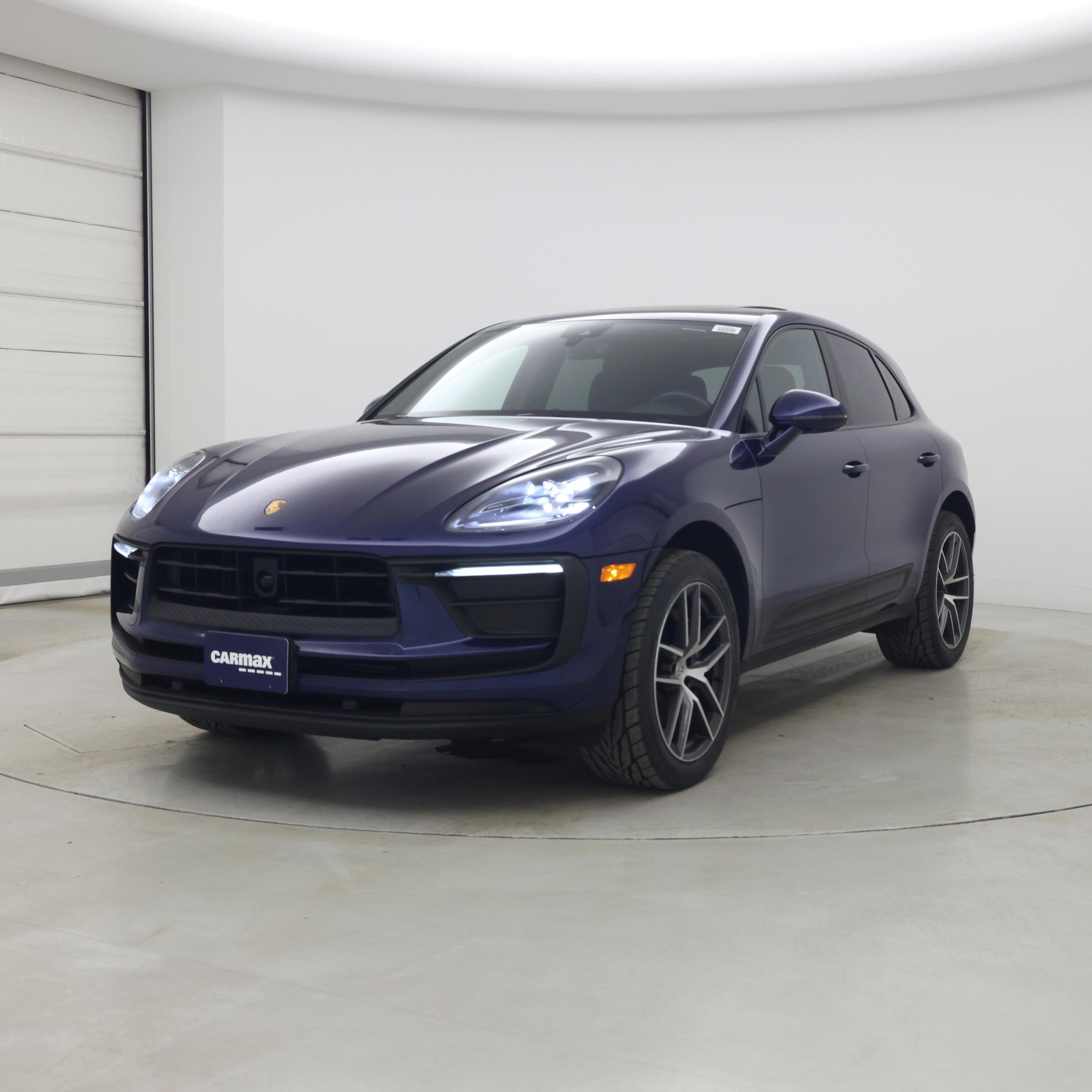 Thumbnail: 2023 Porsche Macan - 4