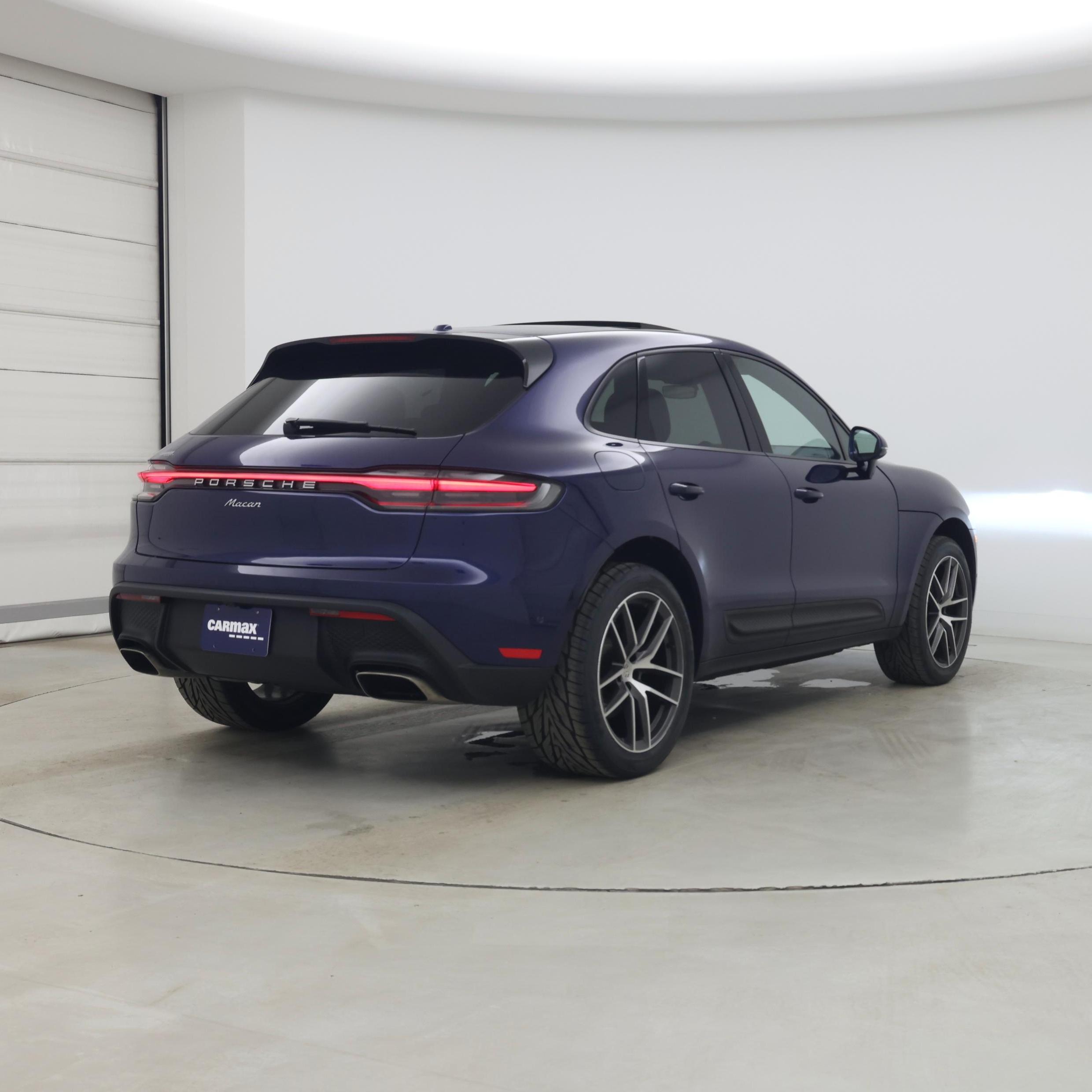 Thumbnail: 2023 Porsche Macan - 8