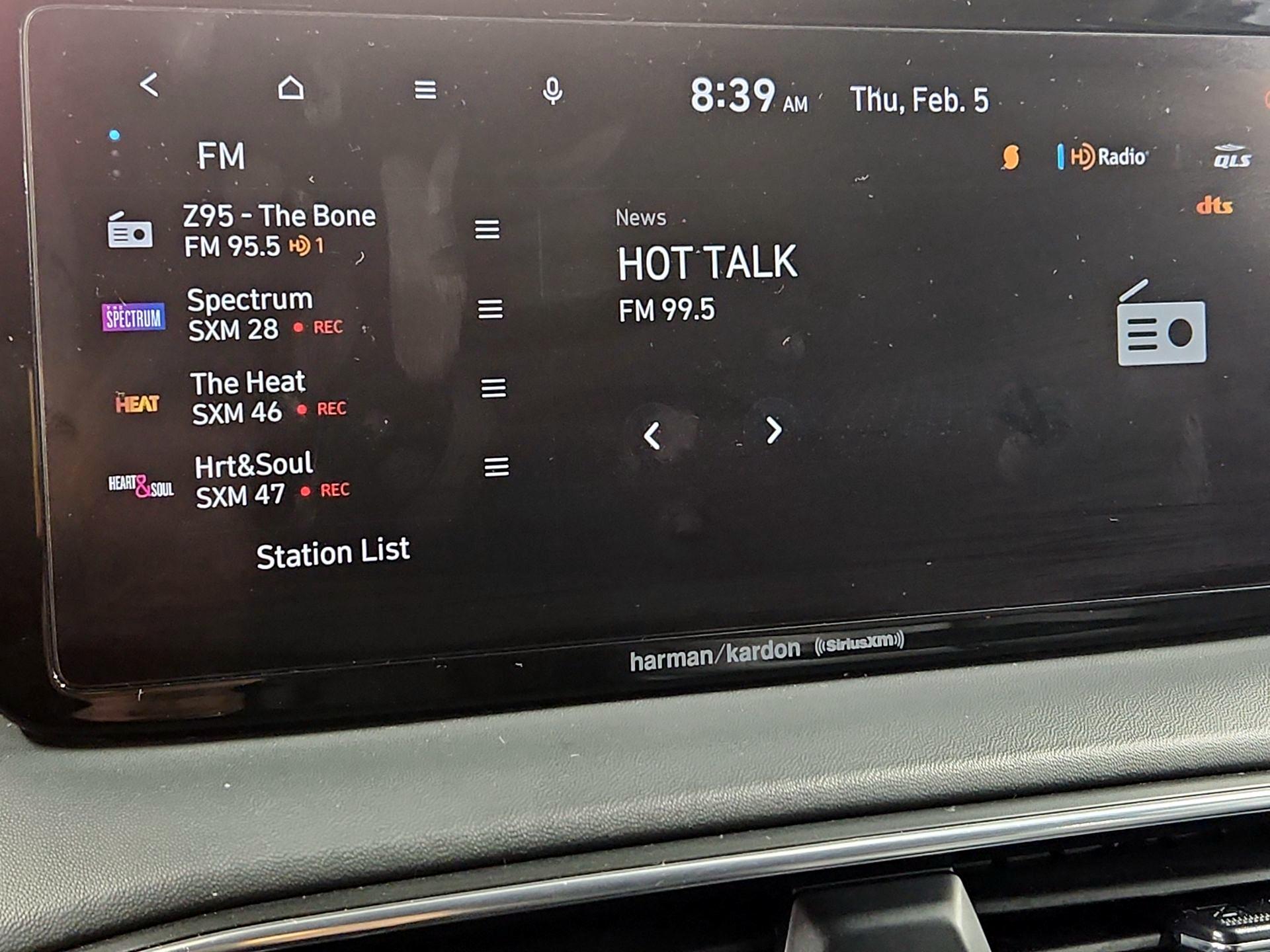 Thumbnail: 2023 Hyundai Santa Fe - 16