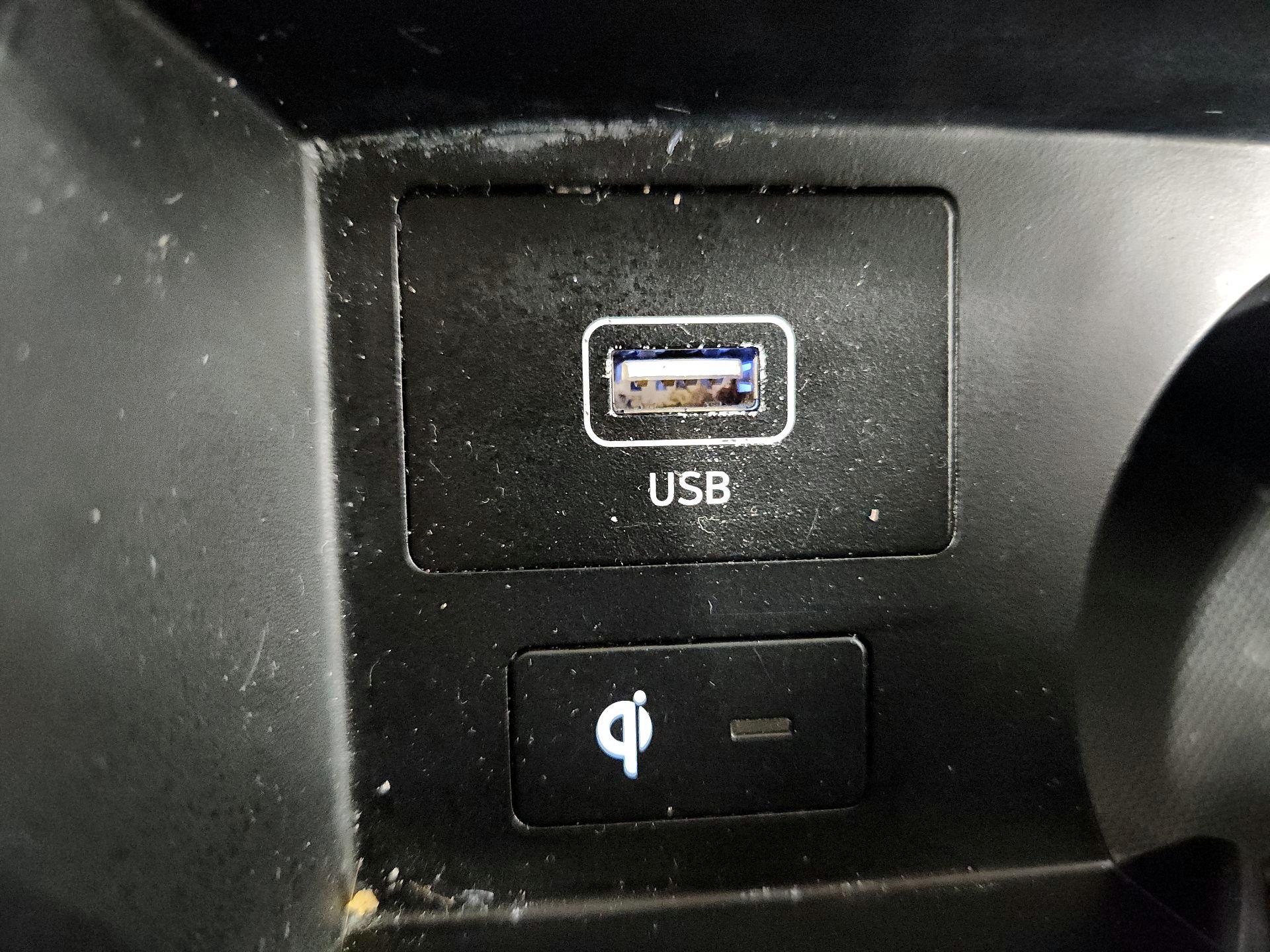 Thumbnail: 2023 Hyundai Santa Fe - 18