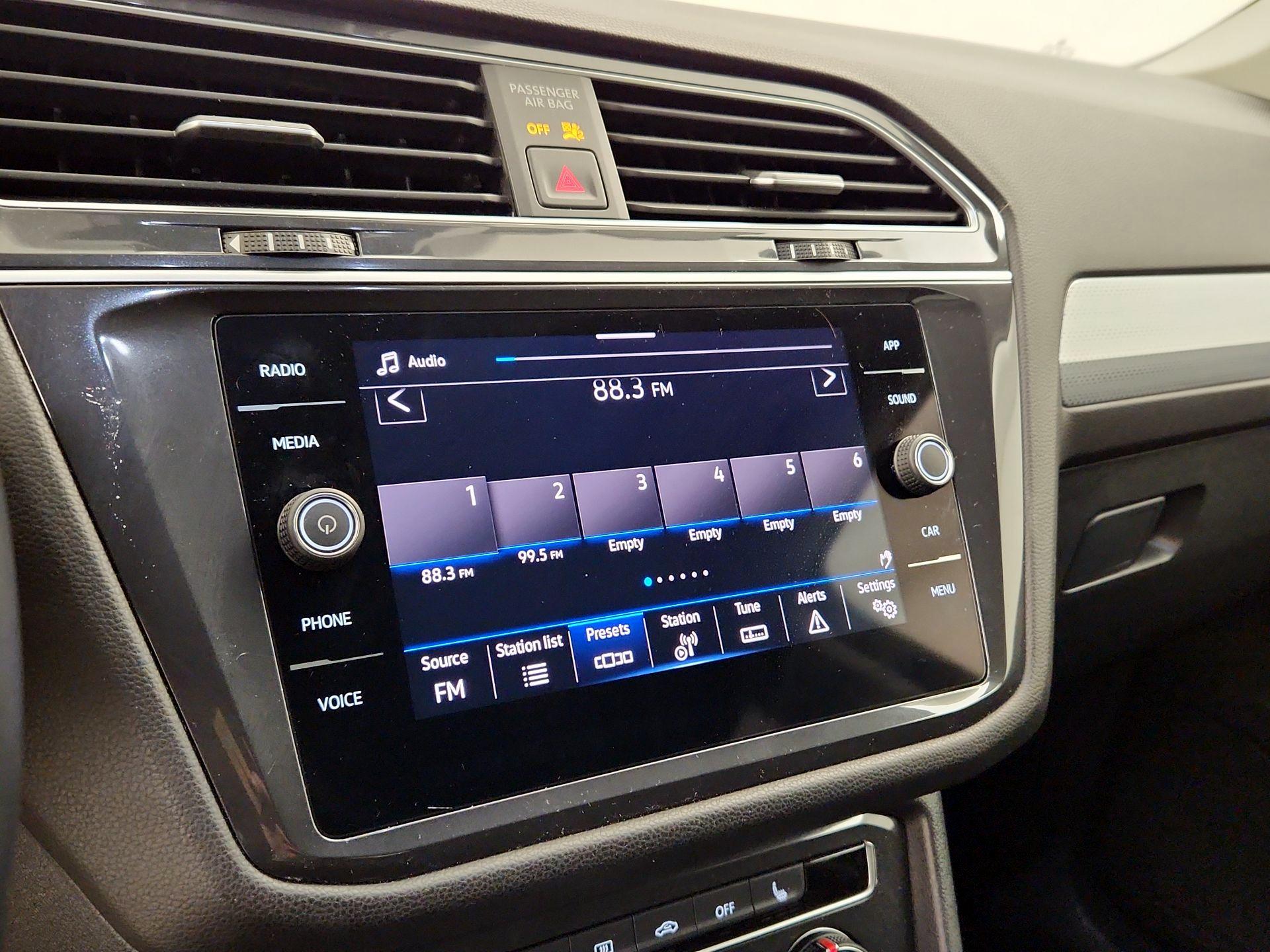 Thumbnail: 2024 Volkswagen Tiguan - 13