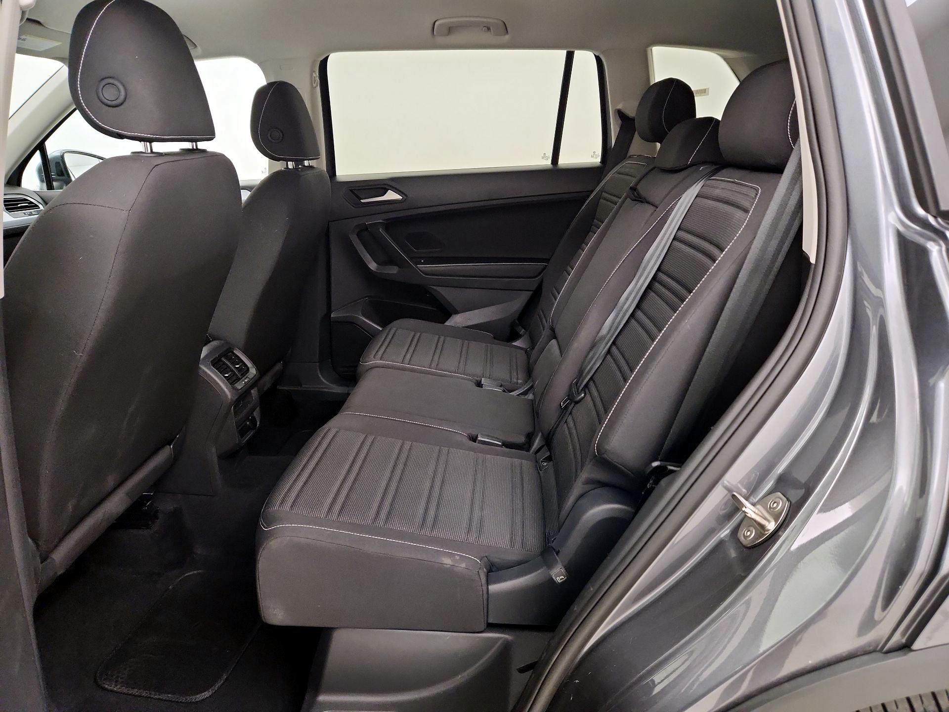 Thumbnail: 2024 Volkswagen Tiguan - 17