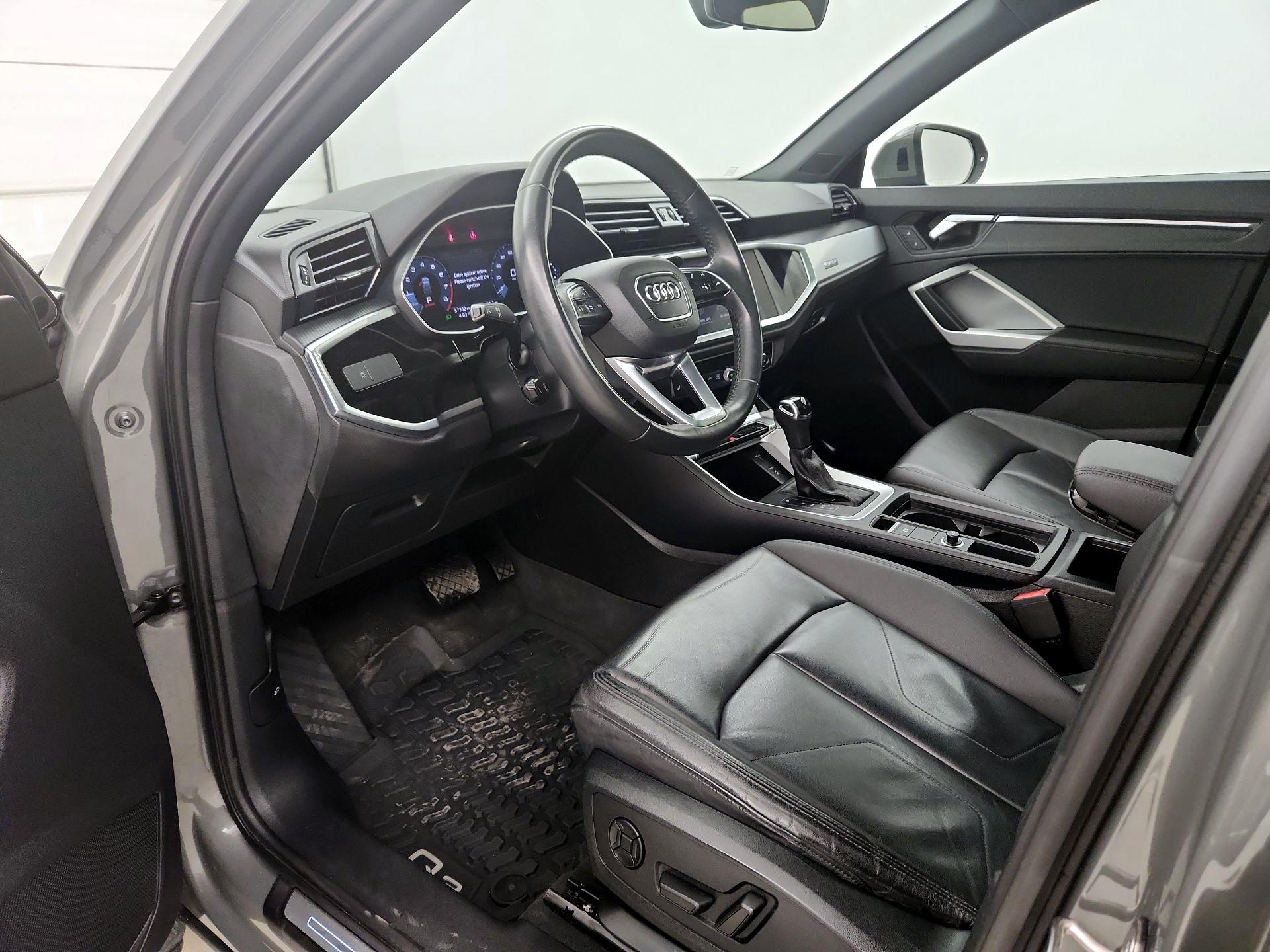 Thumbnail: 2020 Audi Q3 - 11