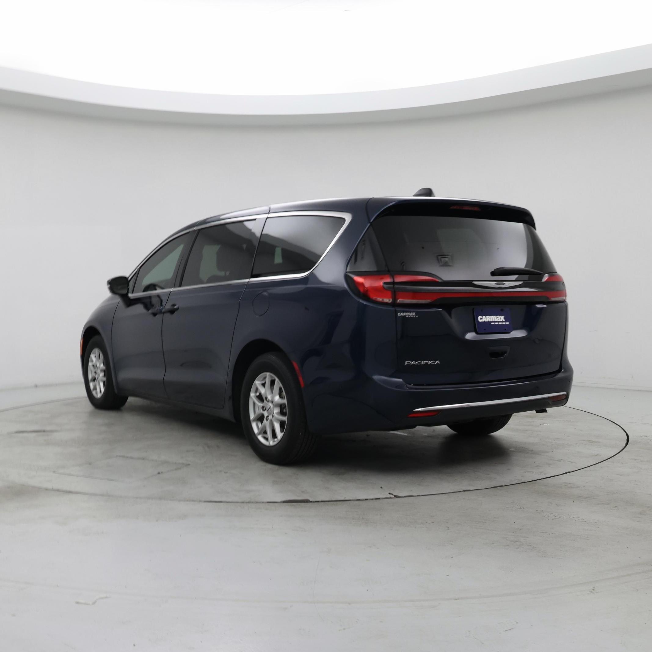 Thumbnail: 2024 Chrysler Pacifica - 2