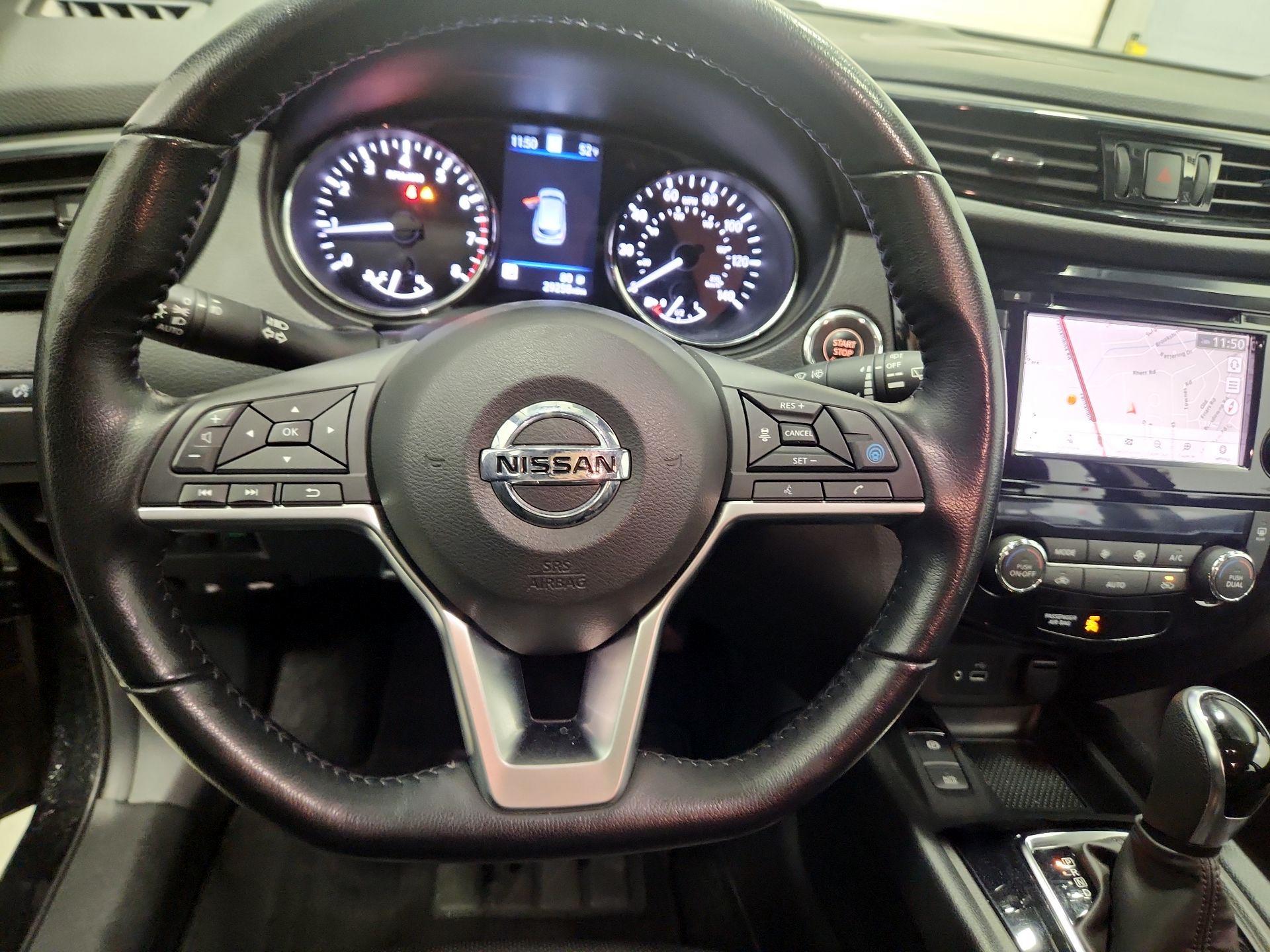 Thumbnail: 2022 Nissan Rogue Sport - 10