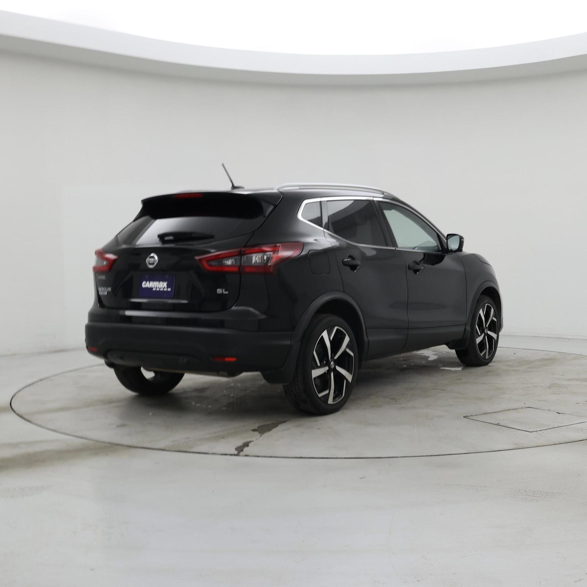 Thumbnail: 2022 Nissan Rogue Sport - 8