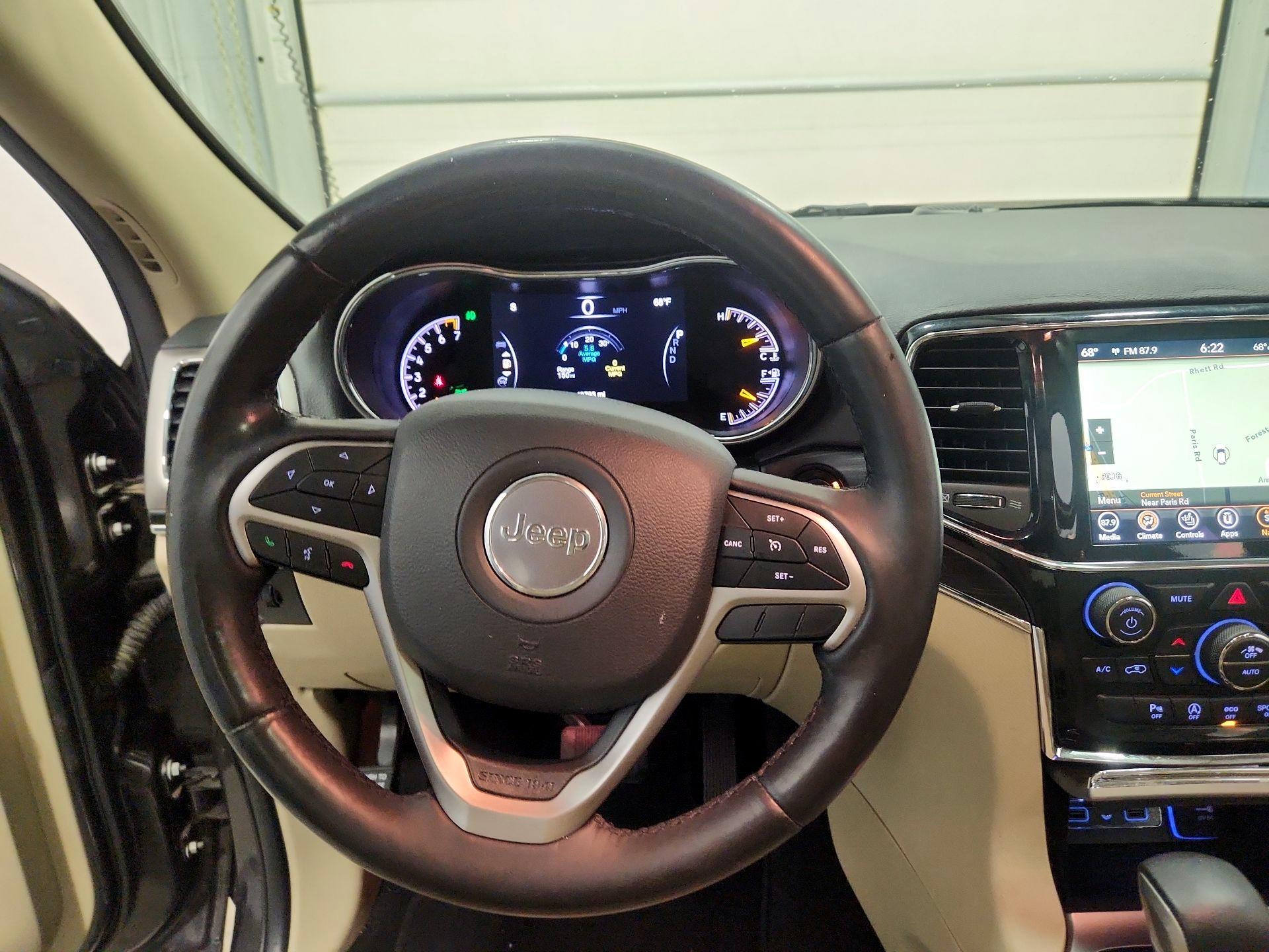 Thumbnail: 2020 Jeep Grand Cherokee - 10