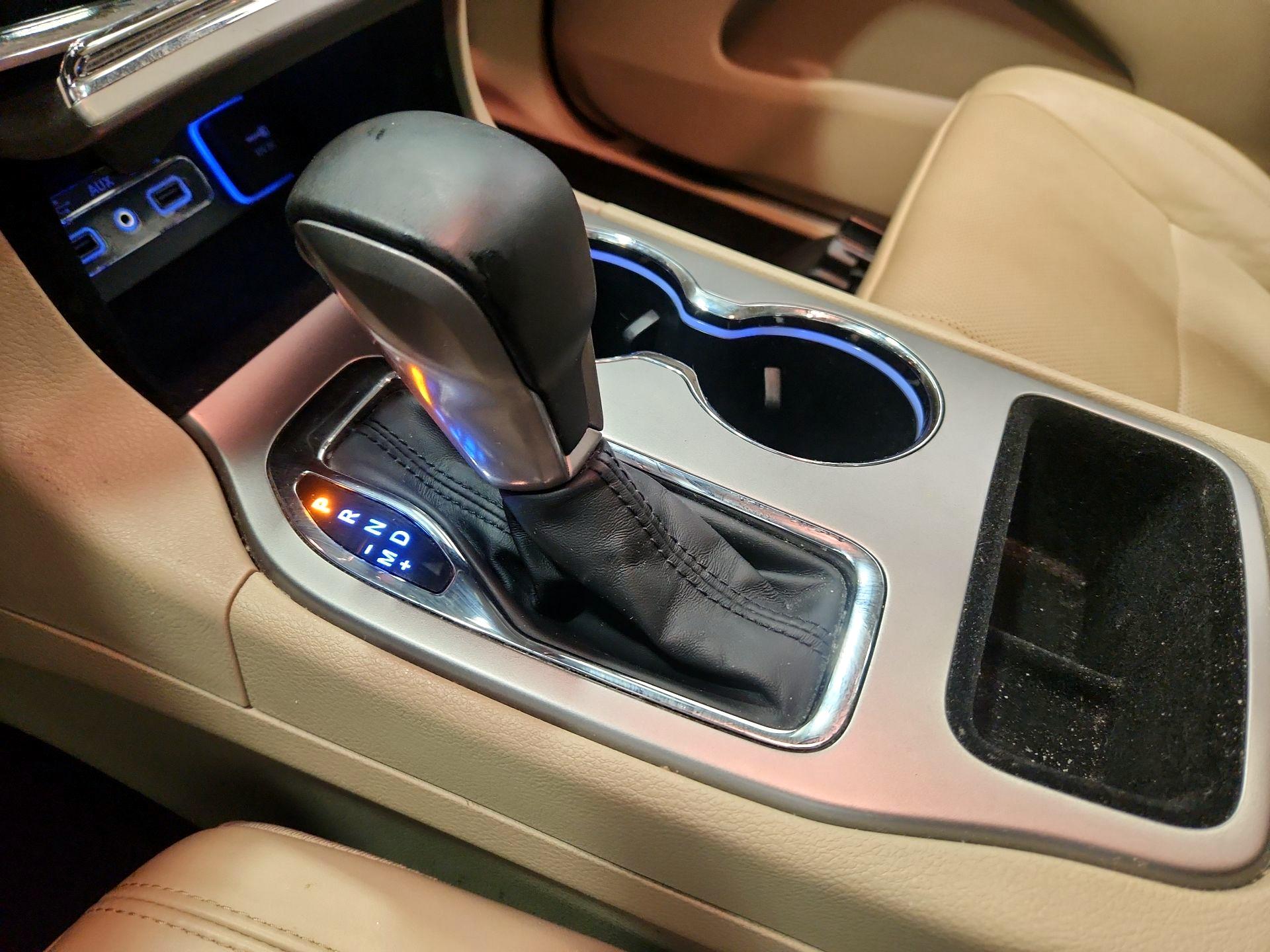 Thumbnail: 2020 Jeep Grand Cherokee - 18