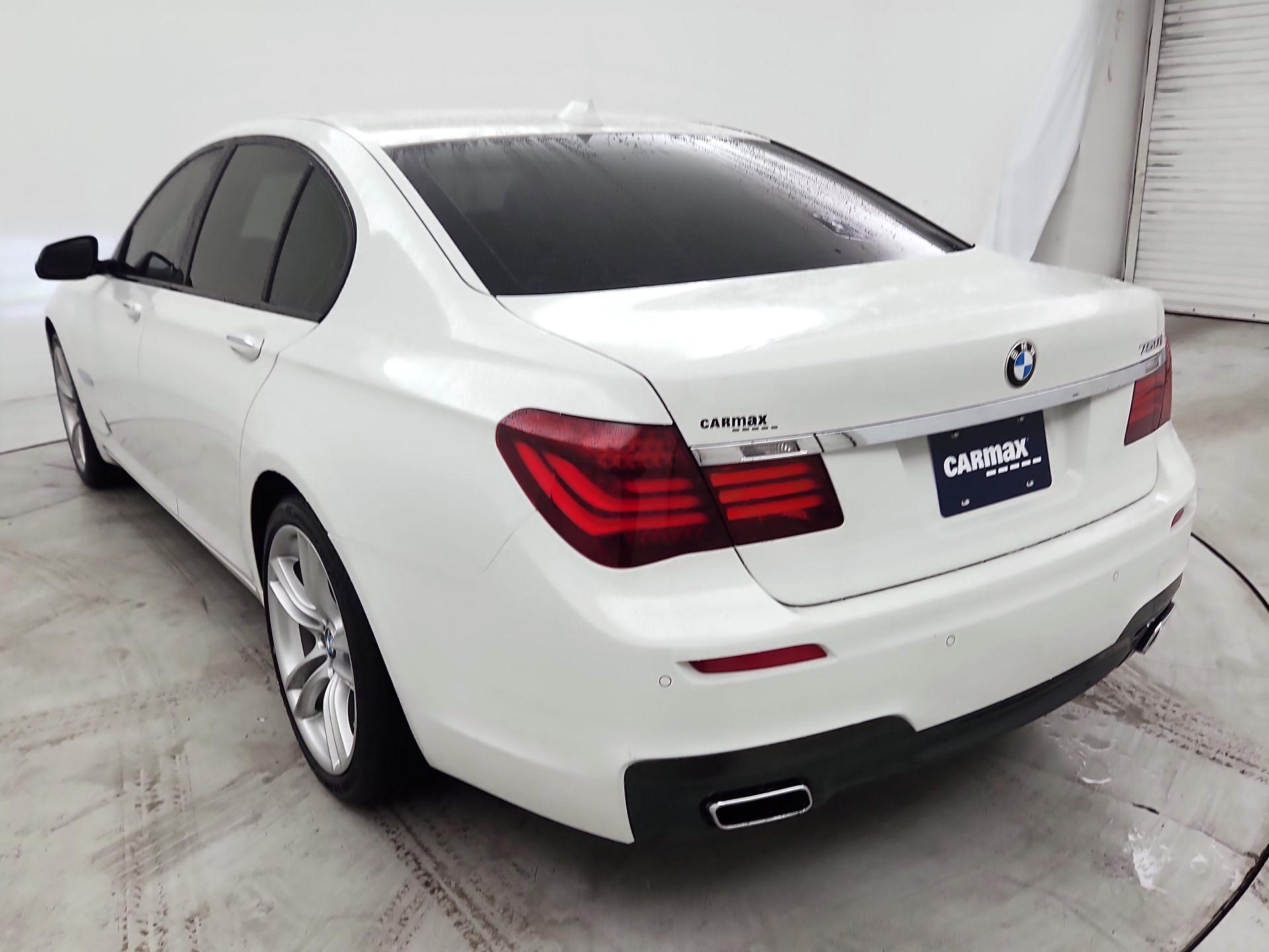Thumbnail: 2015 BMW 7 Series - 7
