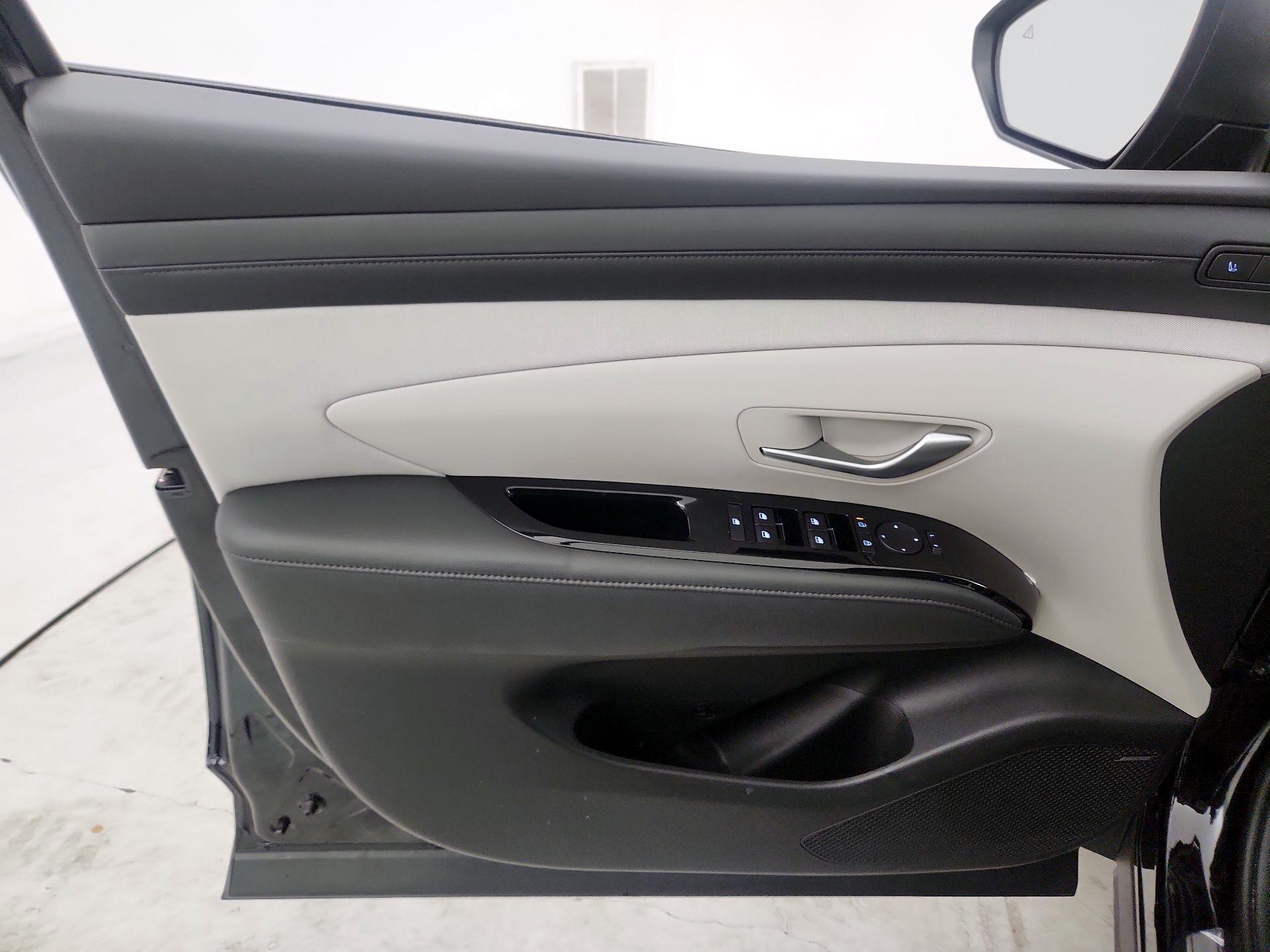 Thumbnail: 2025 Hyundai Tucson - 10