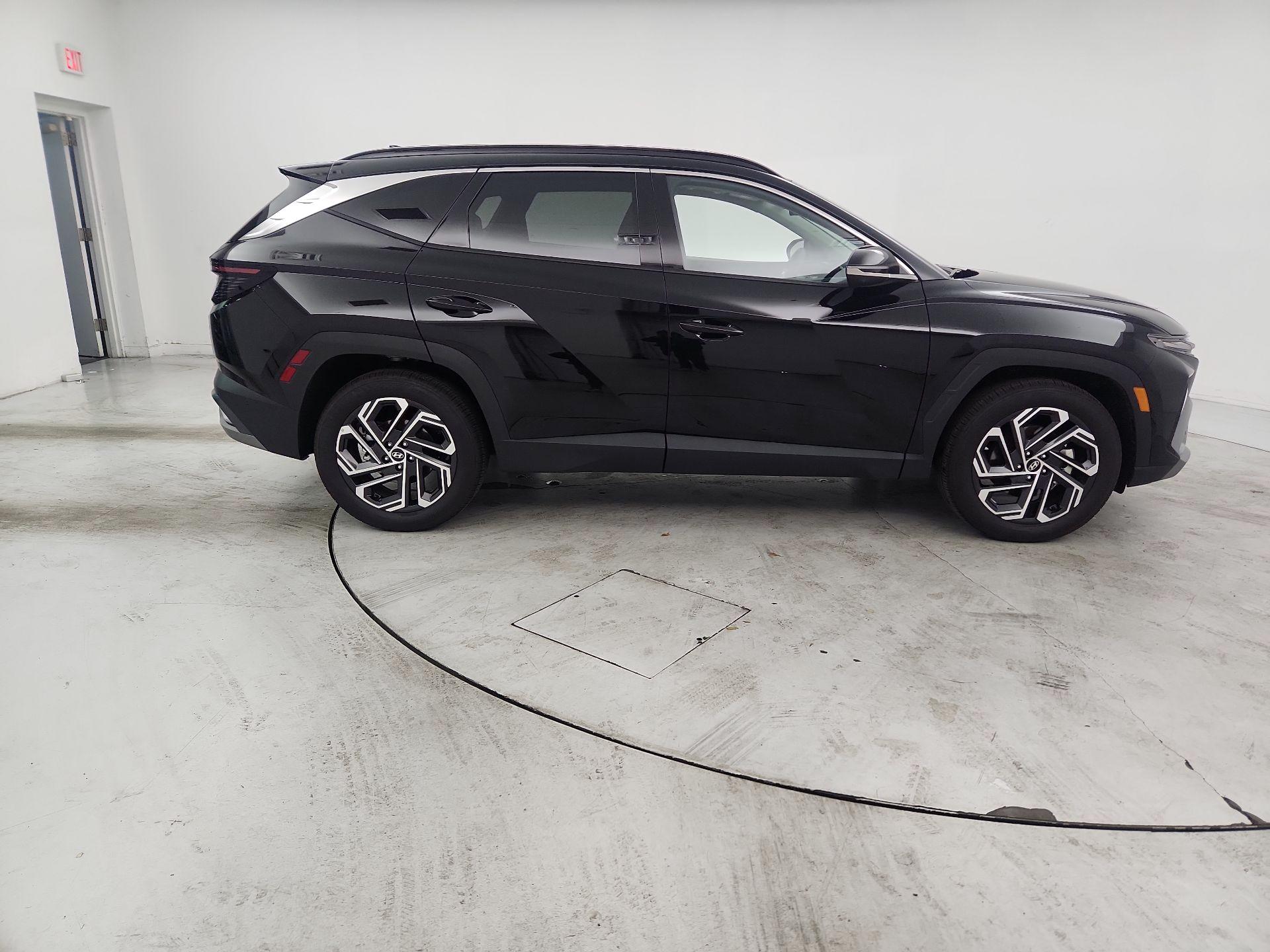 Thumbnail: 2025 Hyundai Tucson - 4