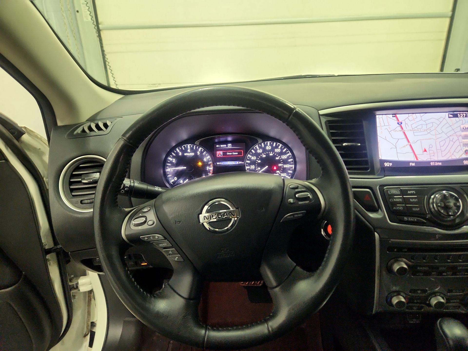 Thumbnail: 2018 Nissan Pathfinder - 10