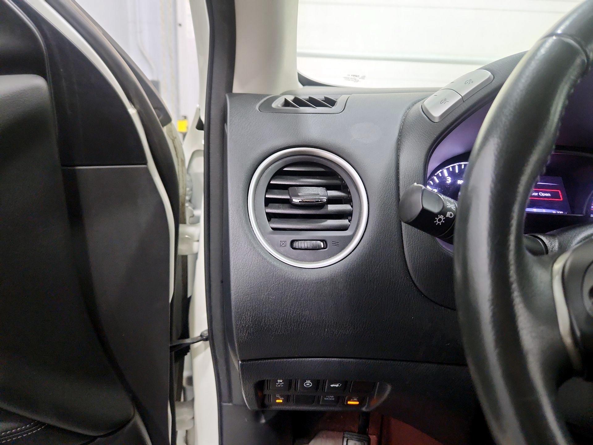 Thumbnail: 2018 Nissan Pathfinder - 13