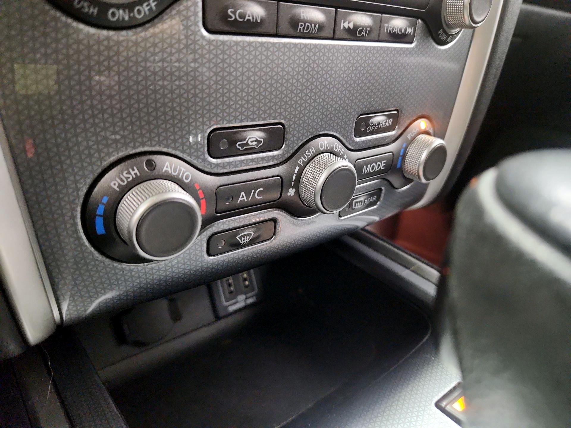 Thumbnail: 2018 Nissan Pathfinder - 17