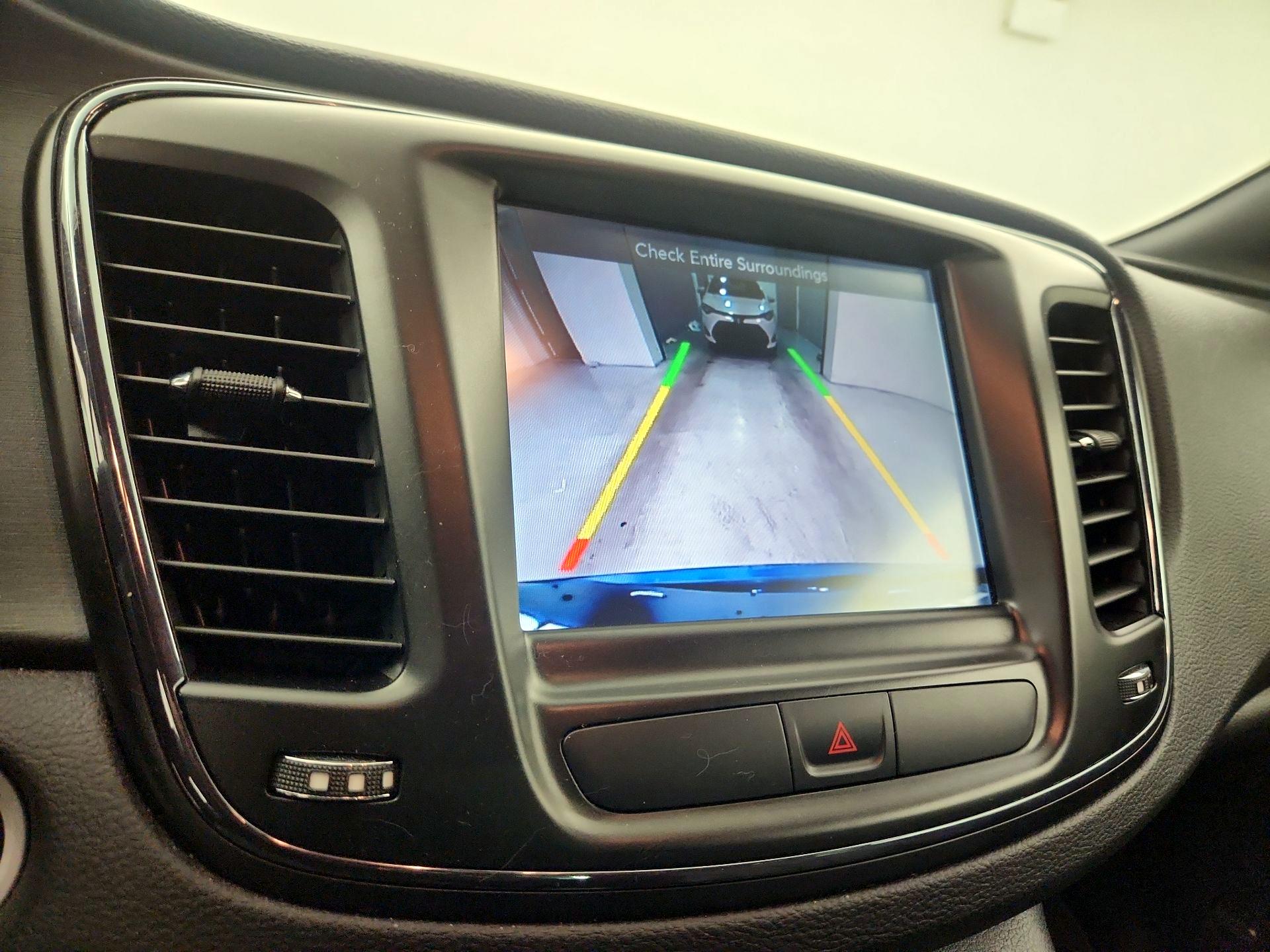 Thumbnail: 2016 Chrysler 200 - 12