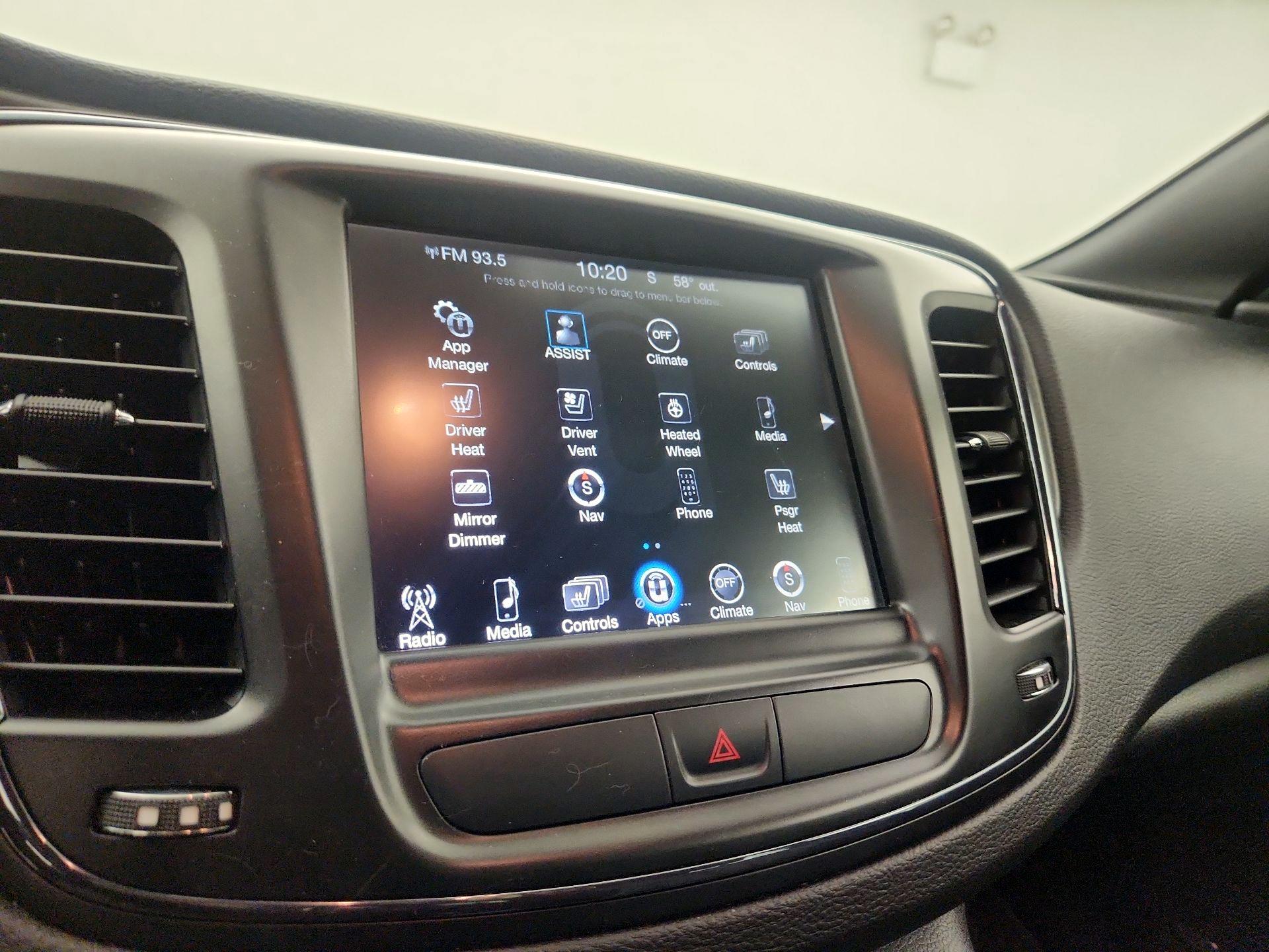 Thumbnail: 2016 Chrysler 200 - 13