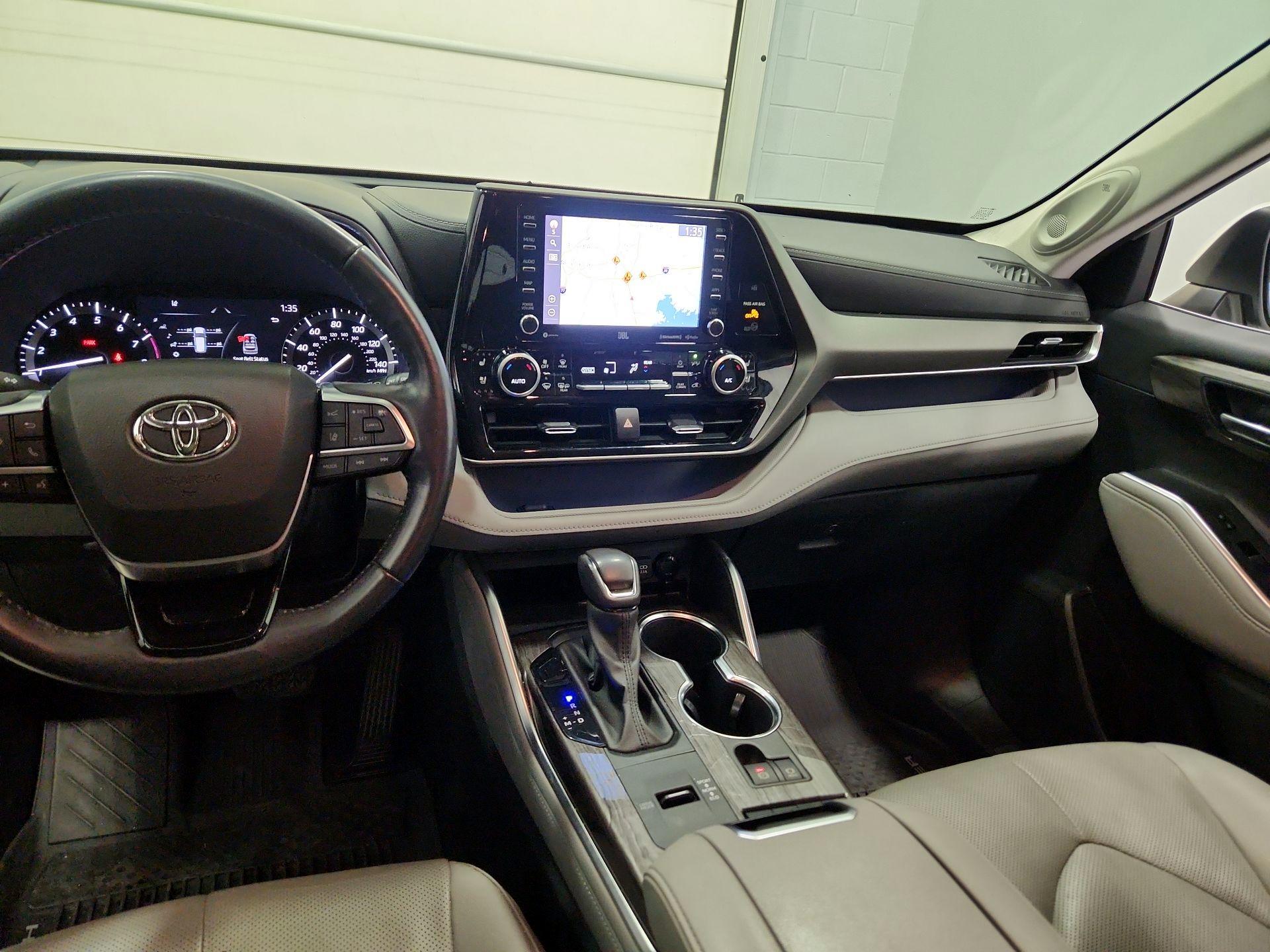 Thumbnail: 2021 Toyota Highlander - 9