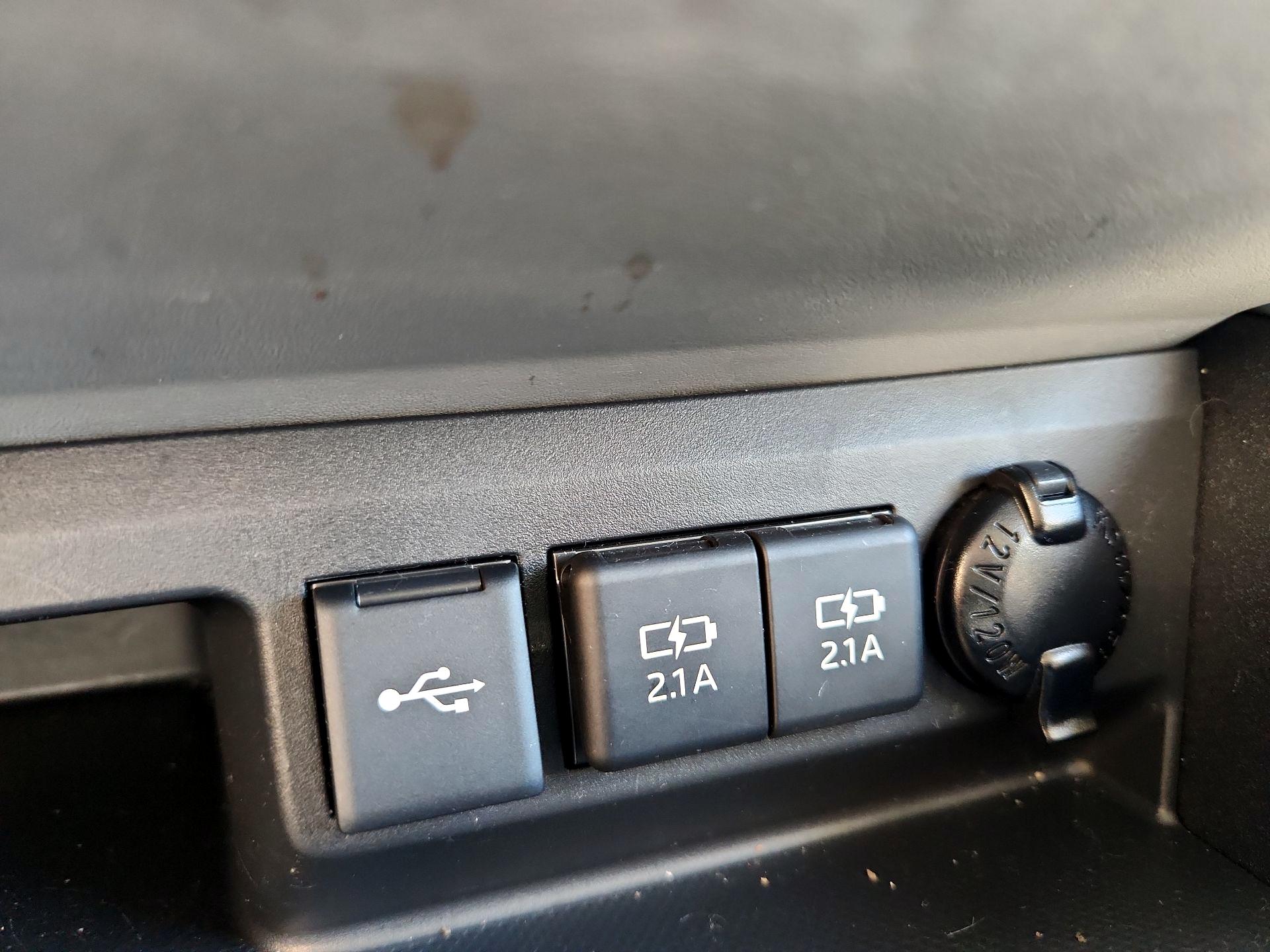 Thumbnail: 2021 Toyota Highlander - 19