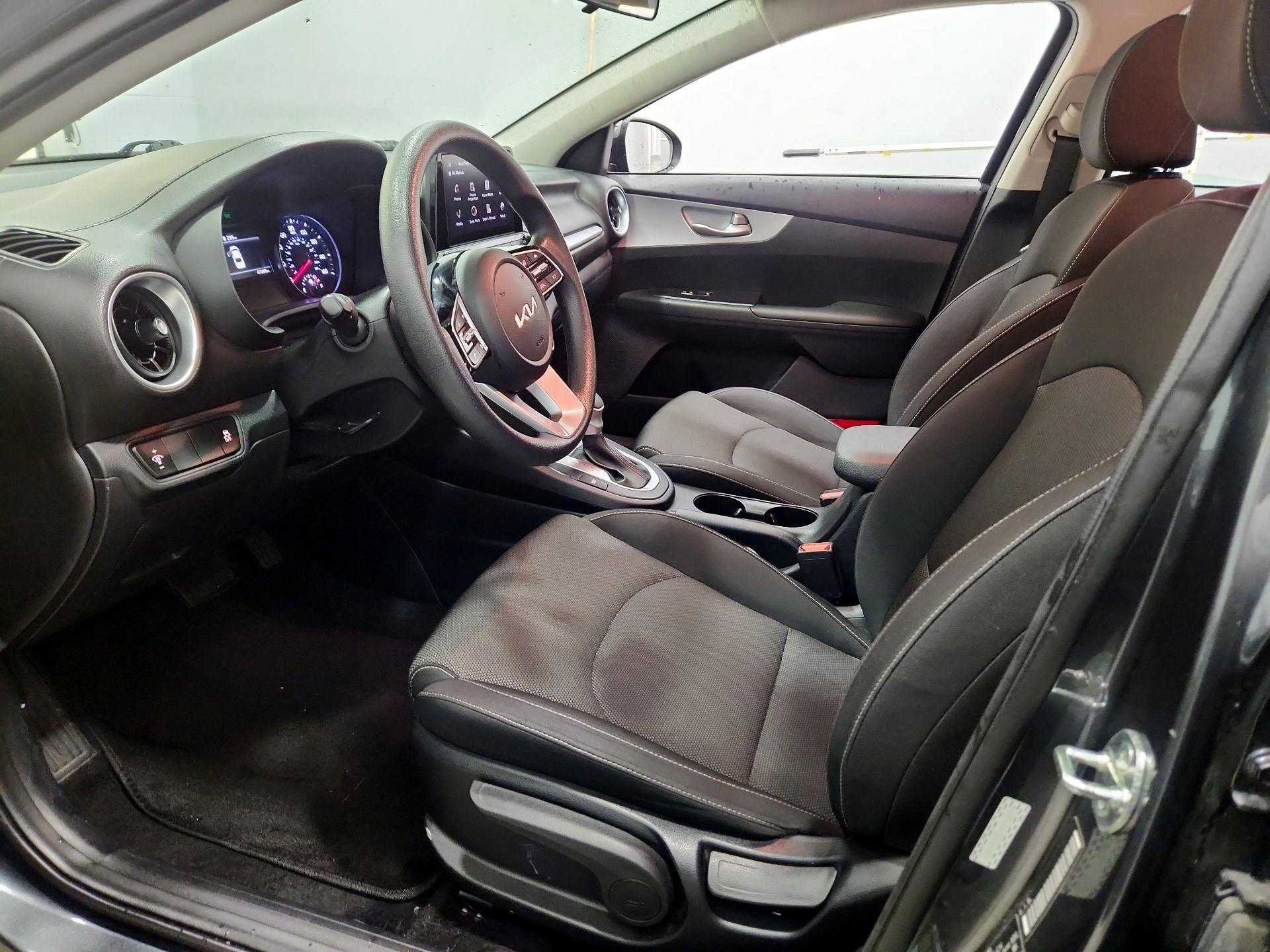 Thumbnail: 2024 Kia Forte - 11