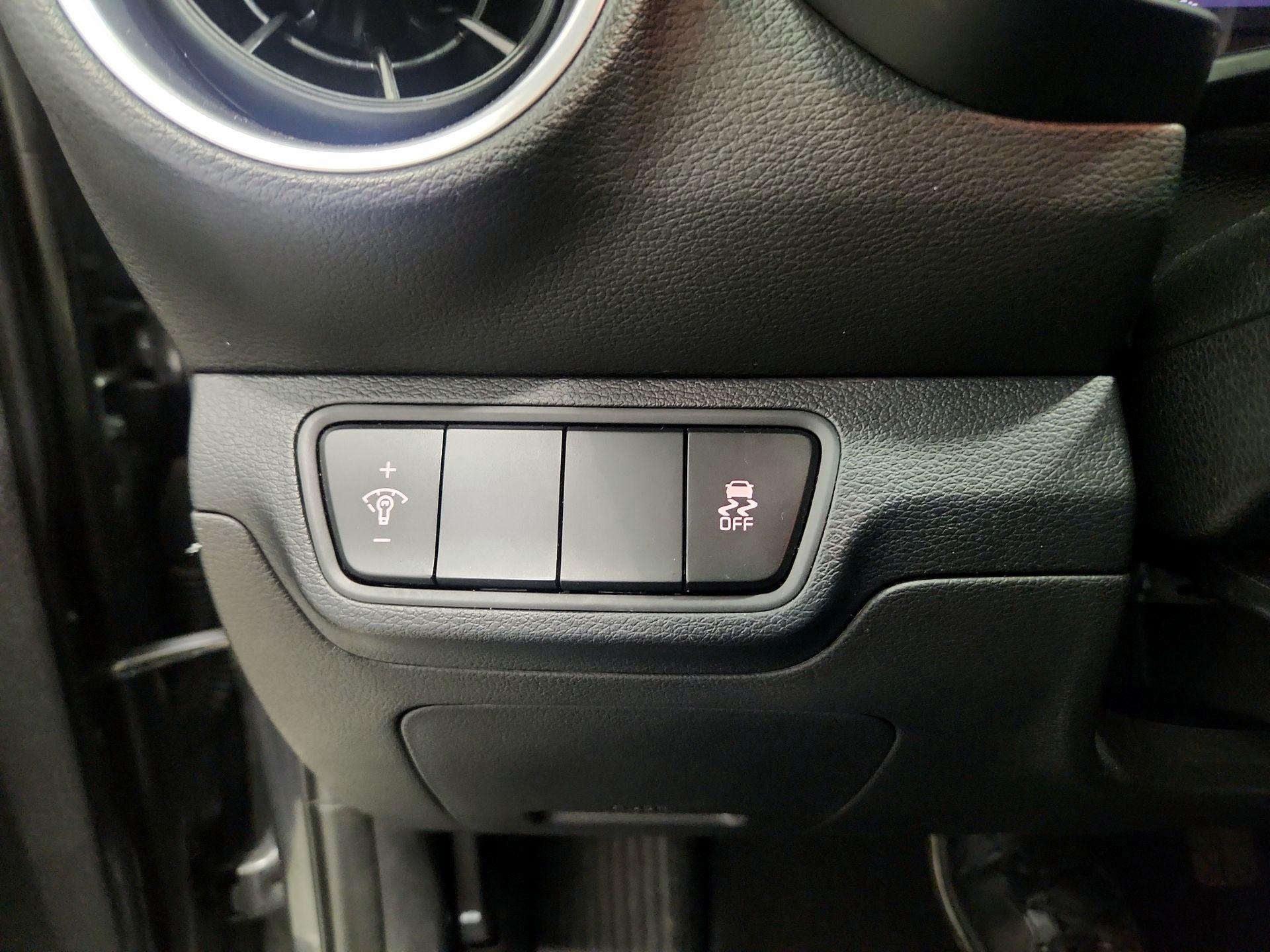 Thumbnail: 2024 Kia Forte - 13