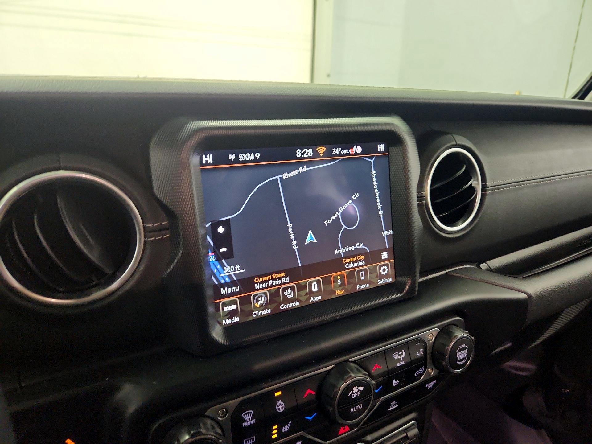 Thumbnail: 2022 Jeep Wrangler - 14