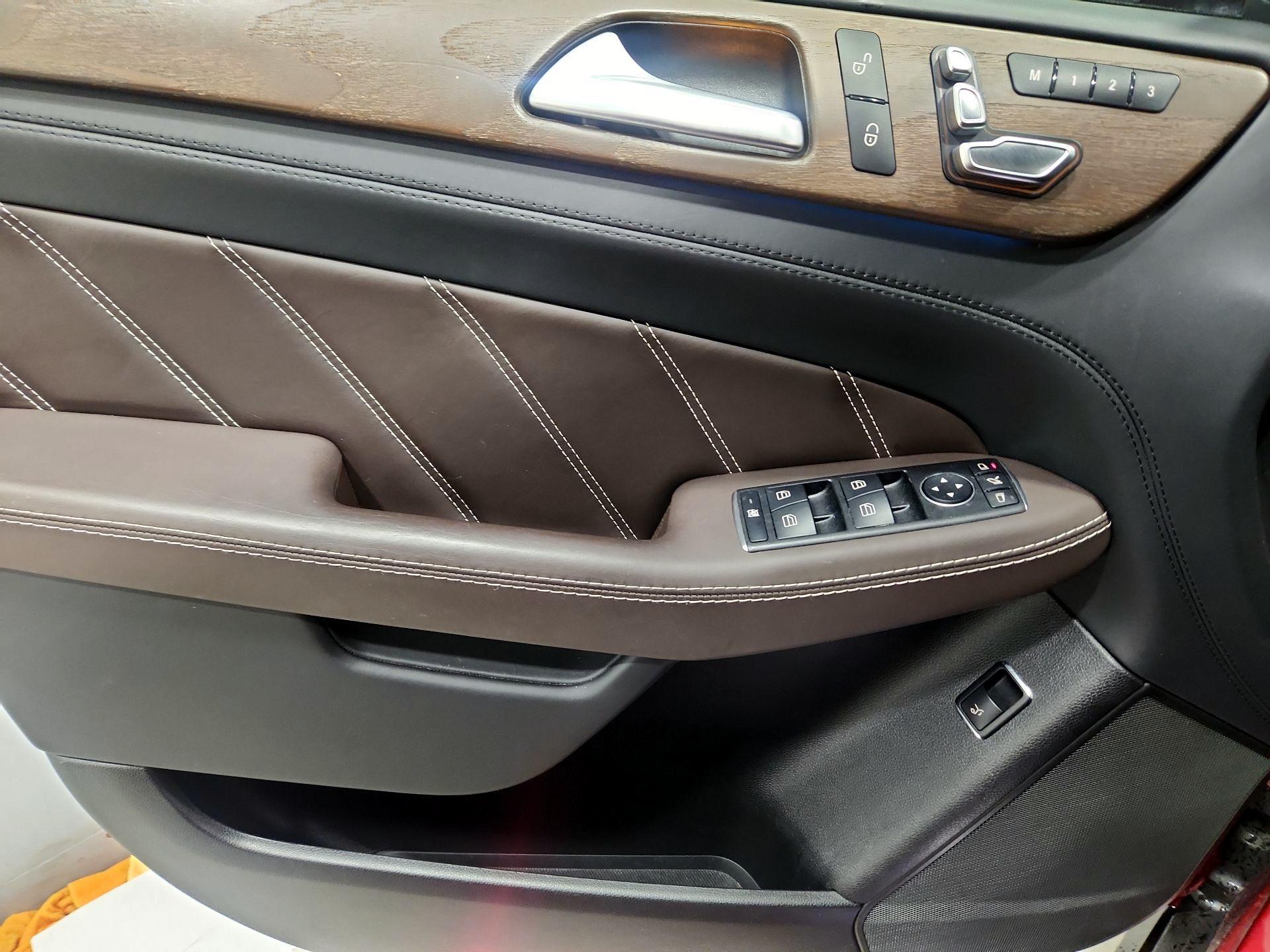 Thumbnail: 2018 Mercedes-Benz GL-Class - 12