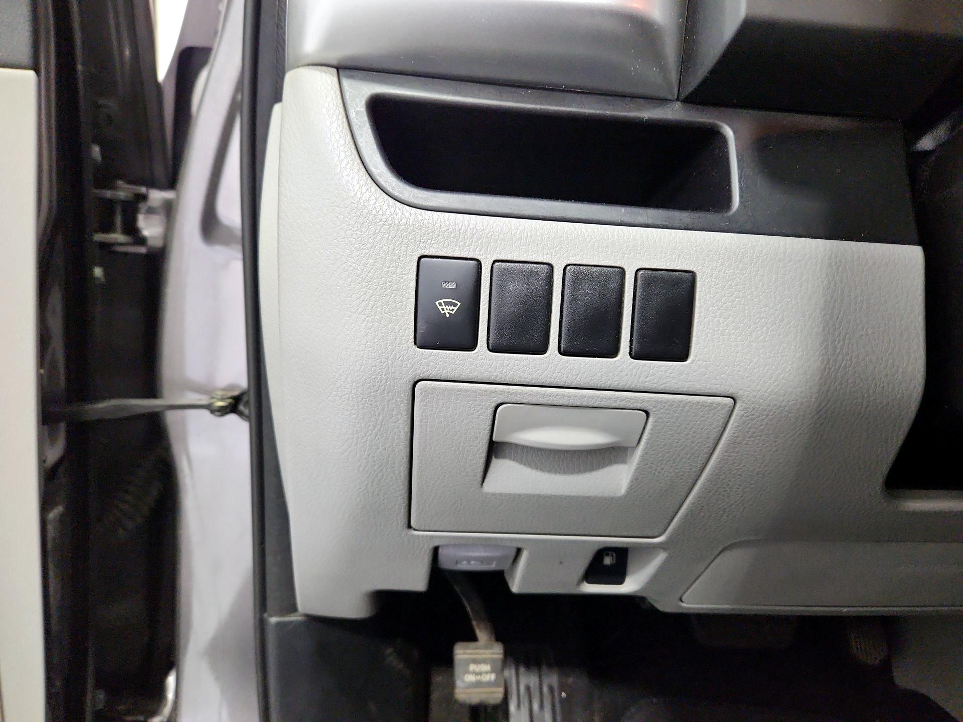 Thumbnail: 2015 Toyota Highlander - 13