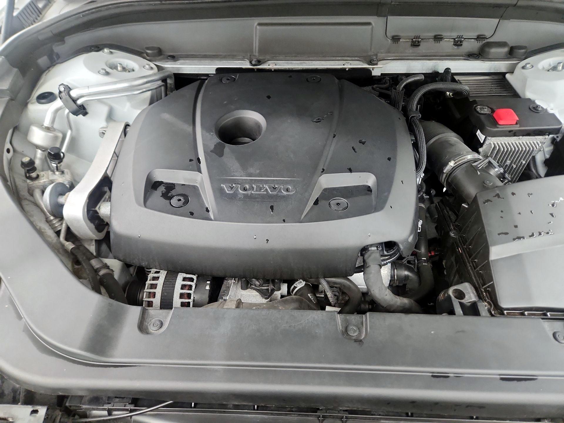 Thumbnail: 2019 Volvo XC60 - 19