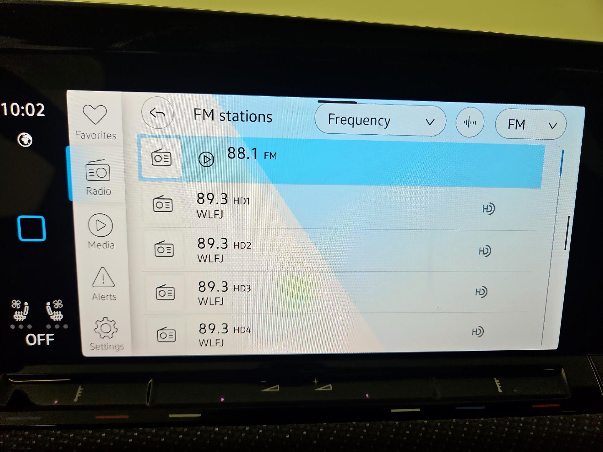 Thumbnail: 2024 Volkswagen Golf - 16