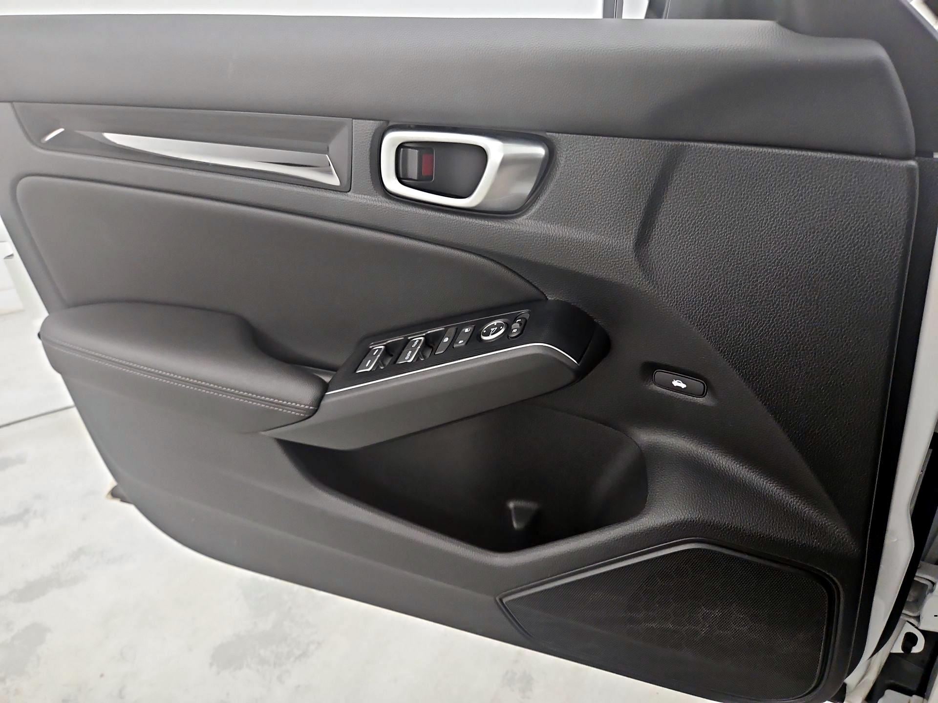 Thumbnail: 2024 Honda Civic - 12