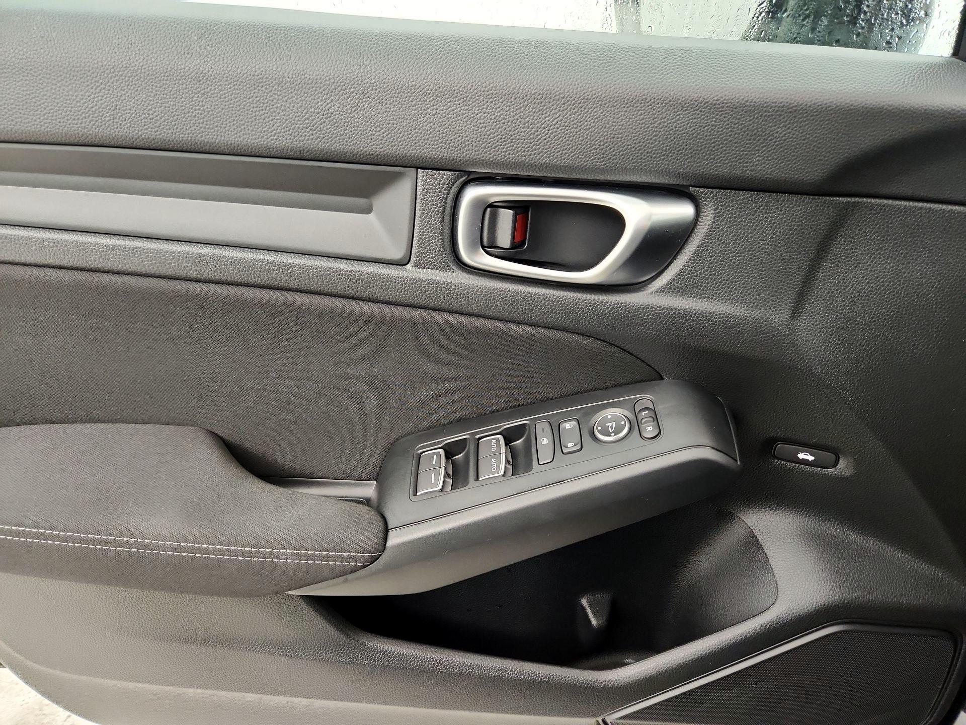 Thumbnail: 2024 Honda Civic - 10