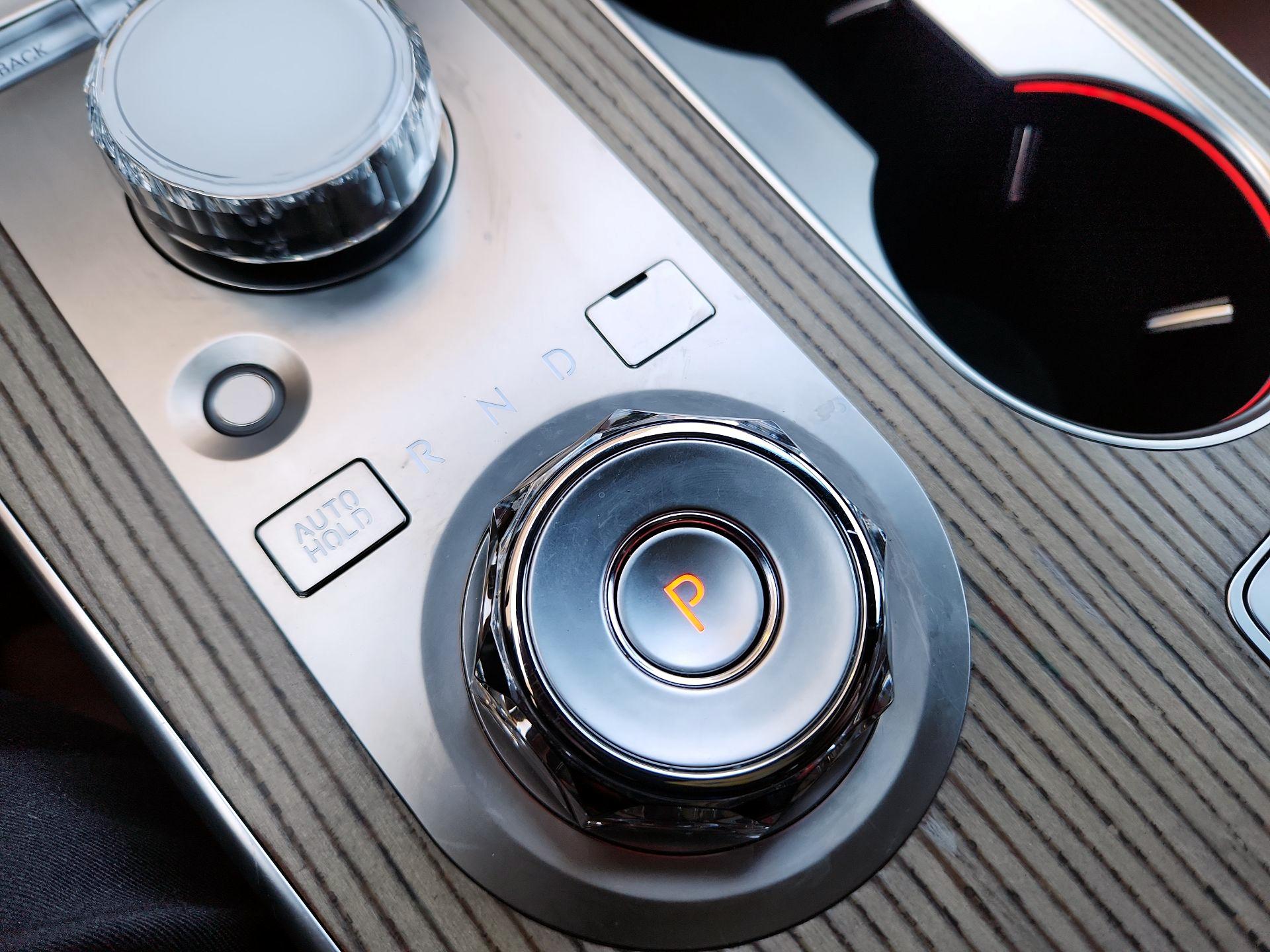 Thumbnail: 2025 Genesis GV80 - 18