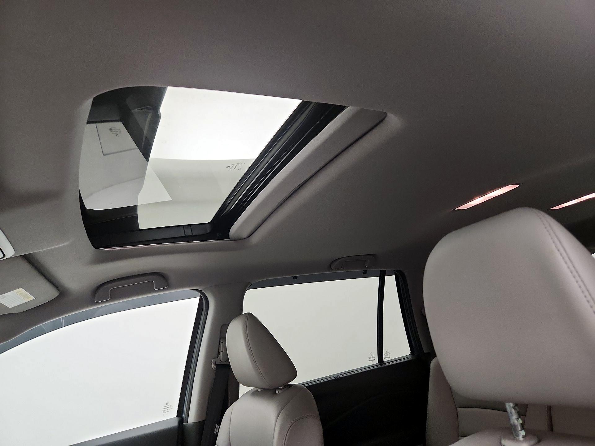 Thumbnail: 2020 Honda Pilot - 19