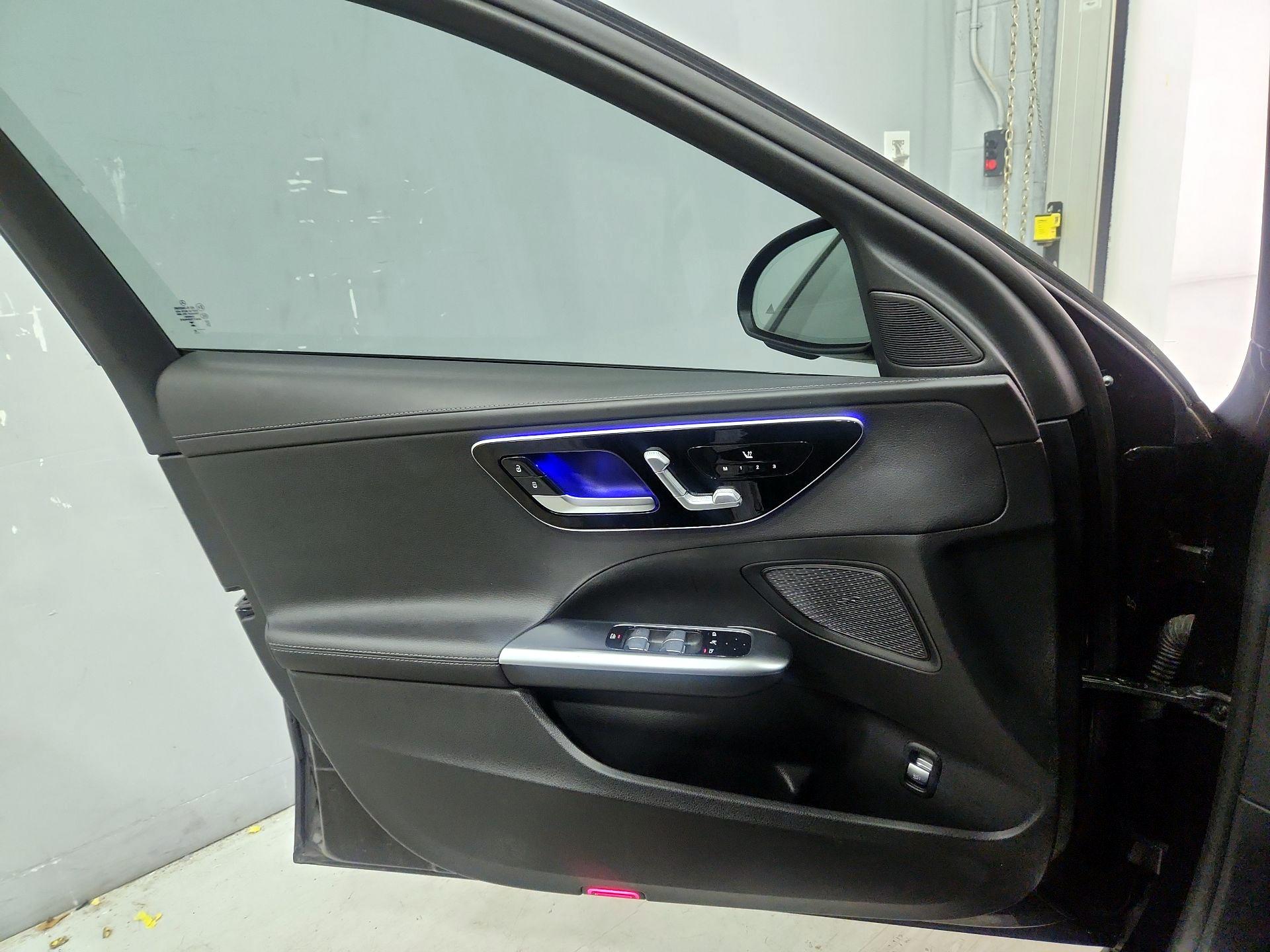 Thumbnail: 2023 Mercedes-Benz C-Class - 12