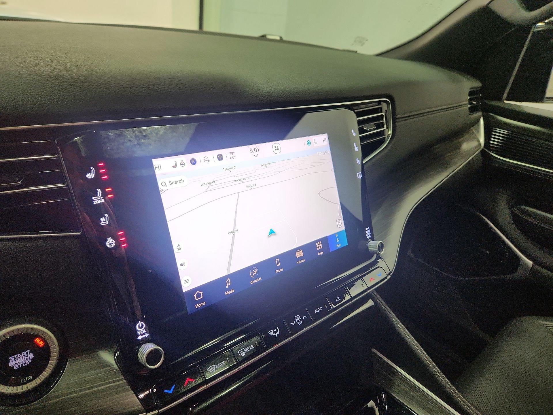 Thumbnail: 2024 Jeep Wagoneer - 14