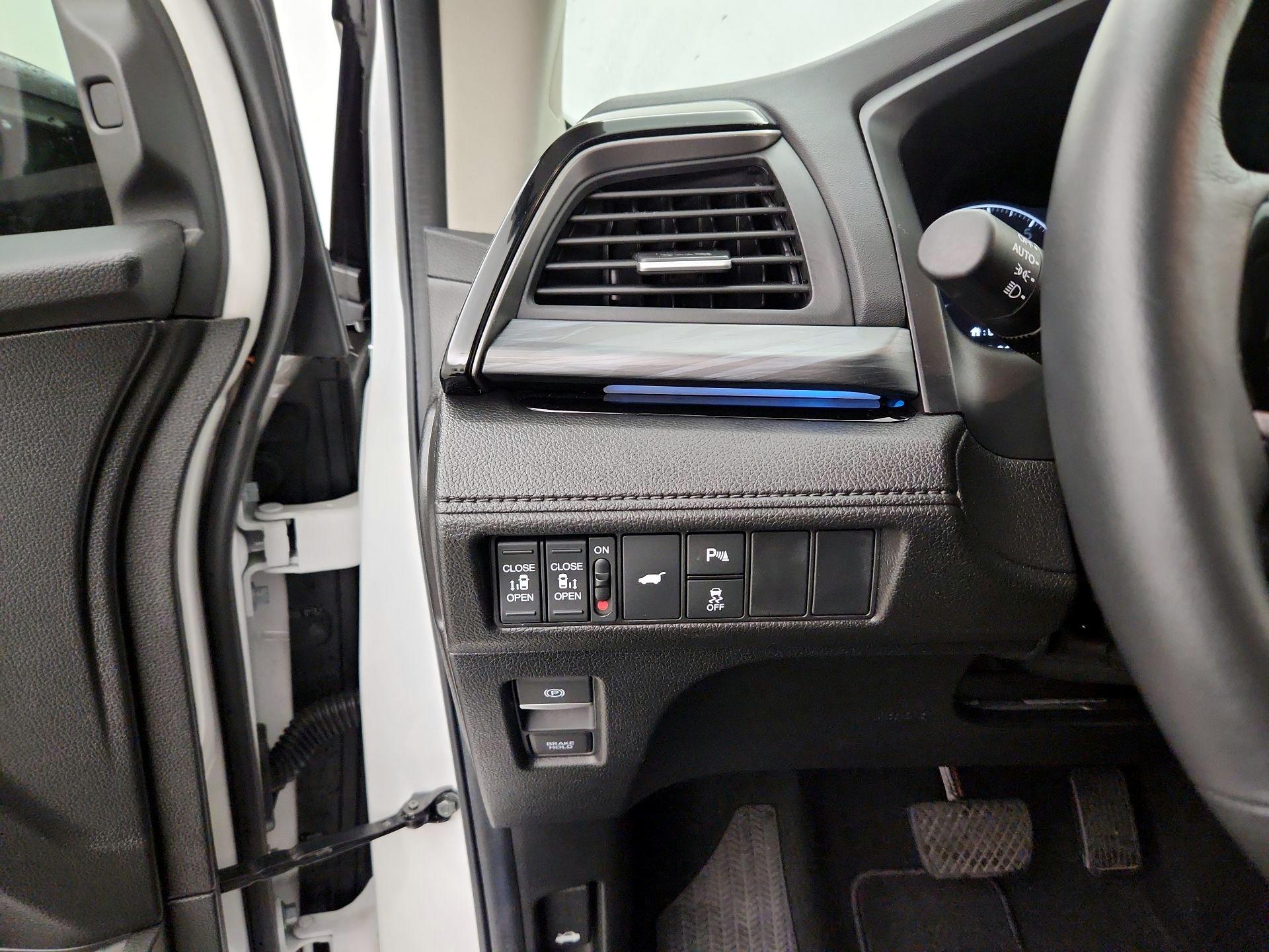 Thumbnail: 2025 Honda Odyssey - 13