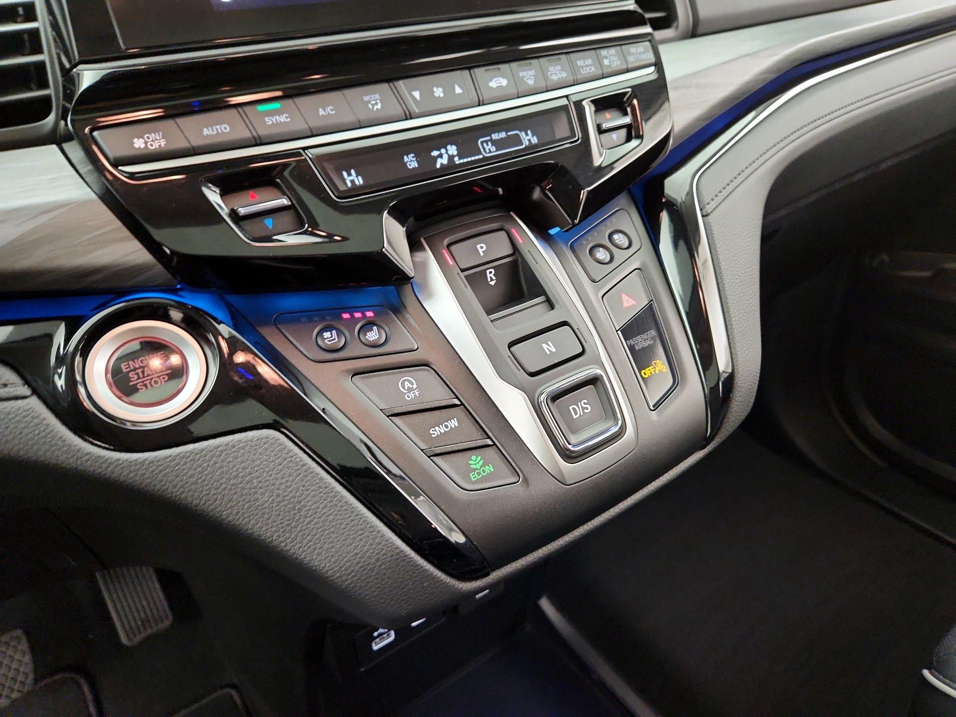 Thumbnail: 2025 Honda Odyssey - 18