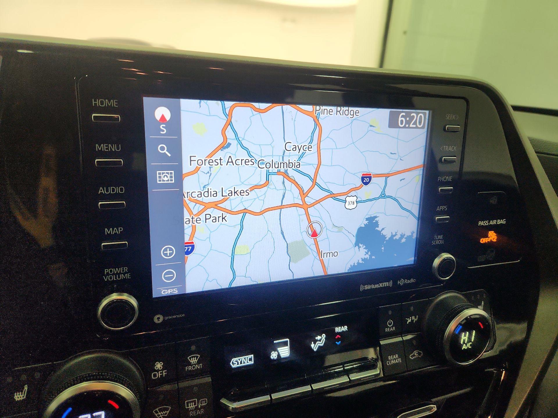 Thumbnail: 2022 Toyota Highlander - 14