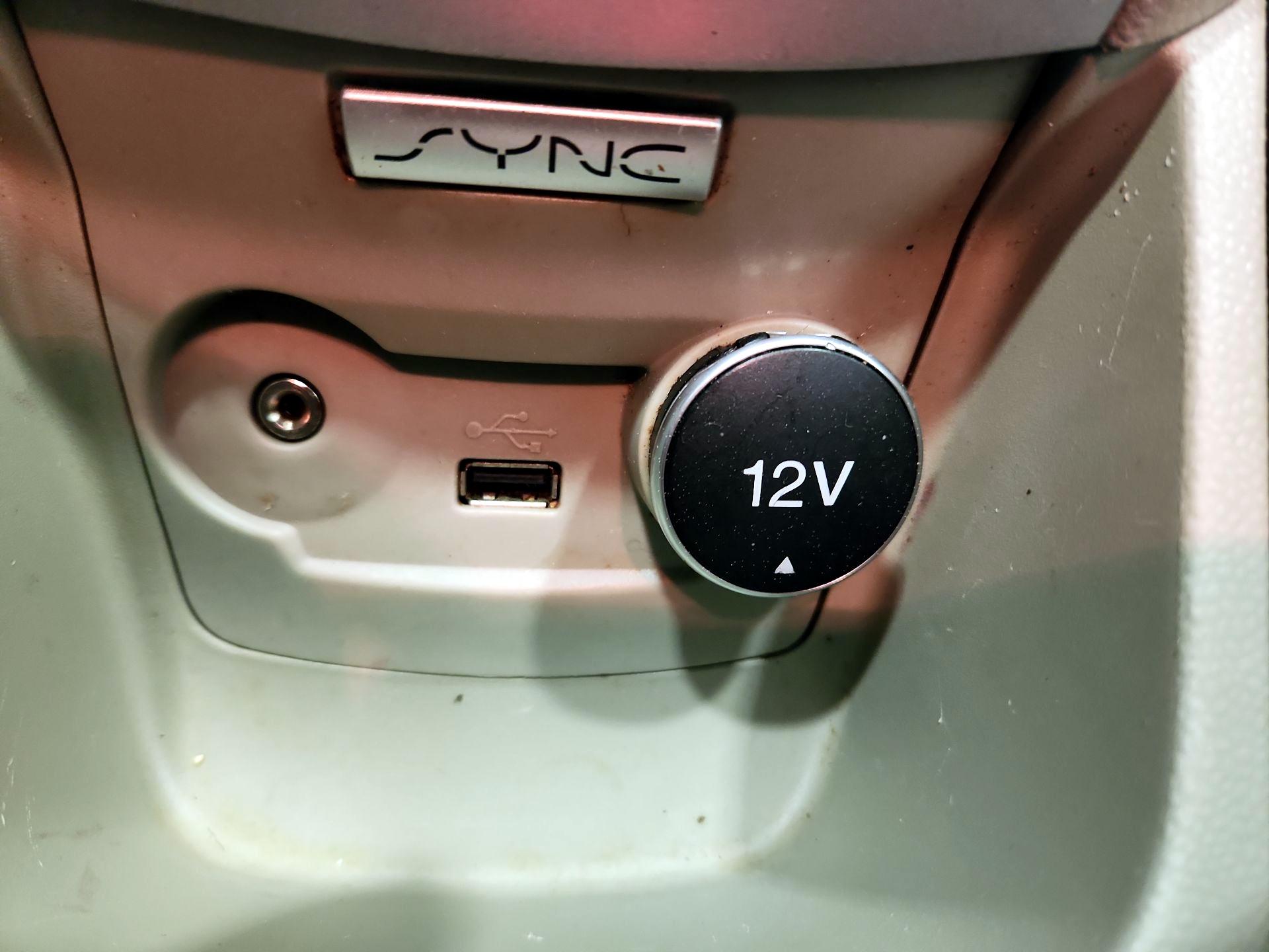 Thumbnail: 2016 Ford Fiesta - 17